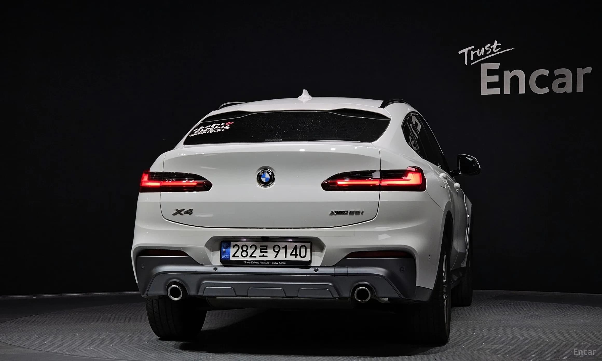 X4 (G02)