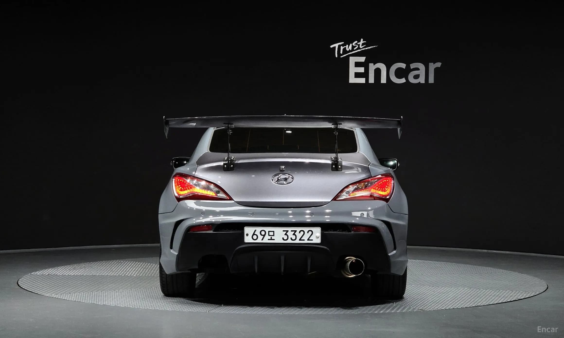 Genesis Coupe