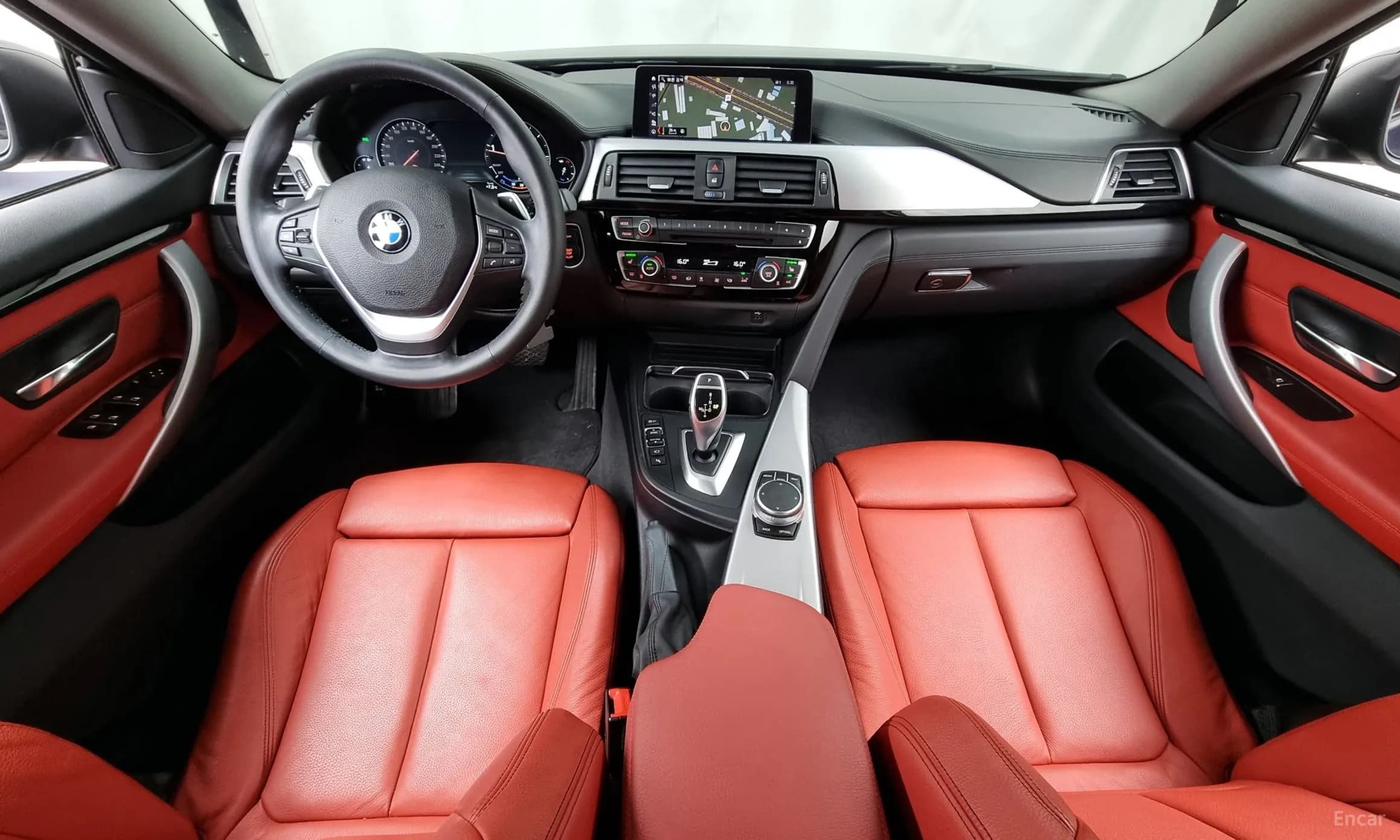 Series 4 (F32)