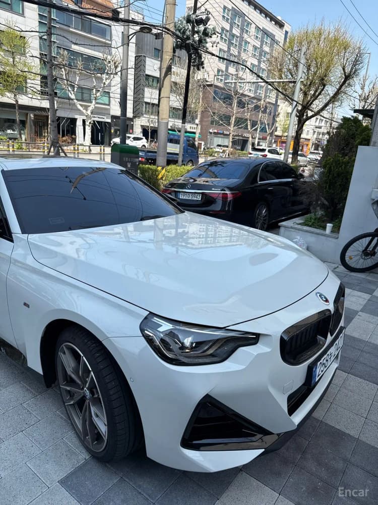2 Series (G42)