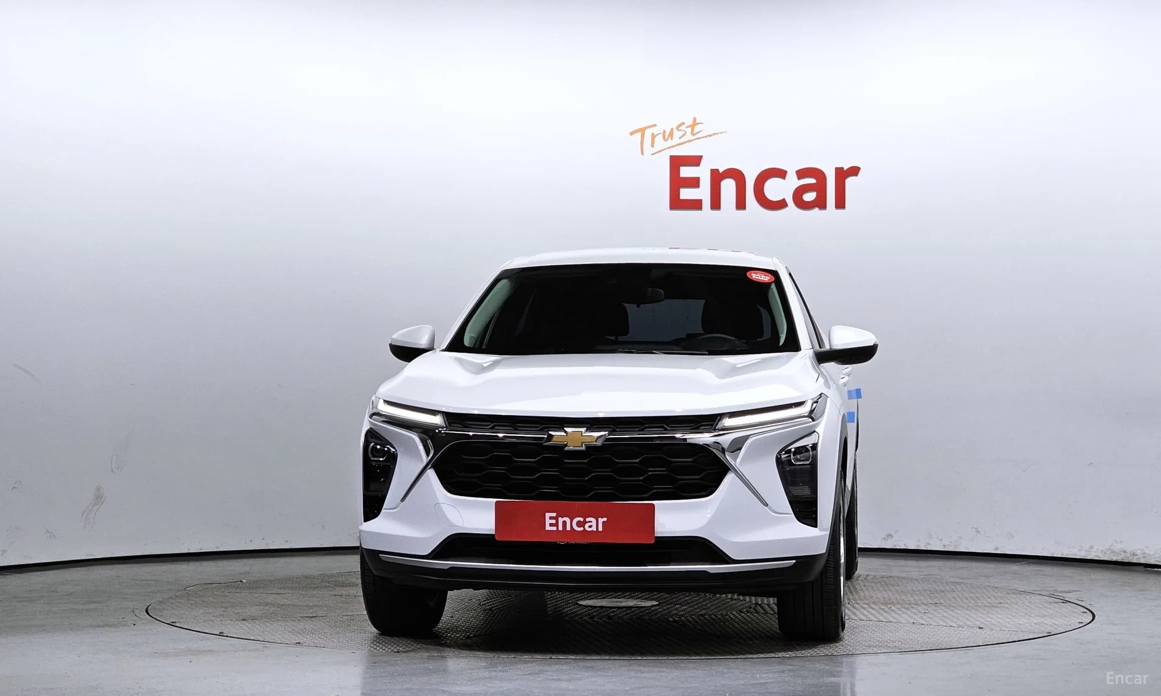 Trax Crossover