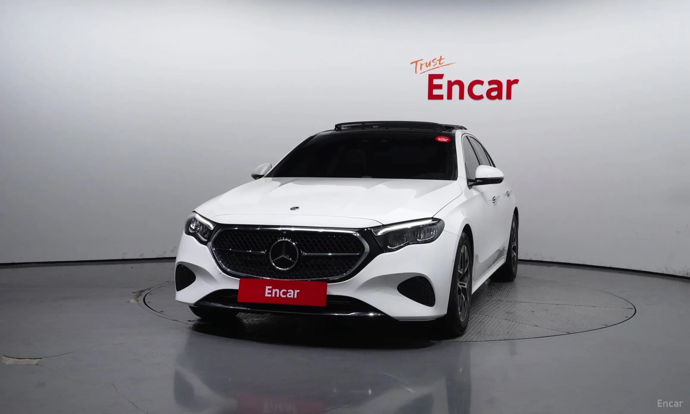 E-Class W214