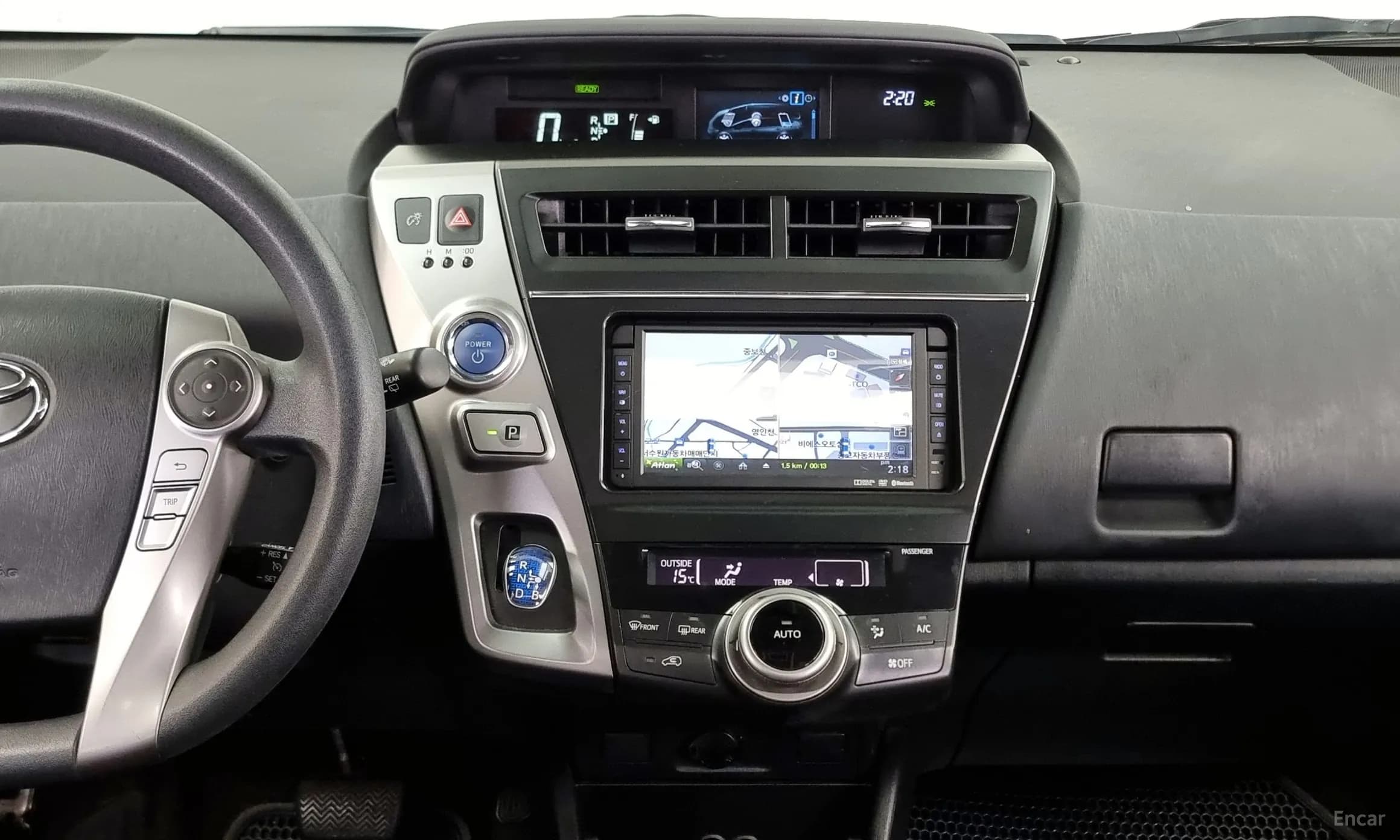 Prius V