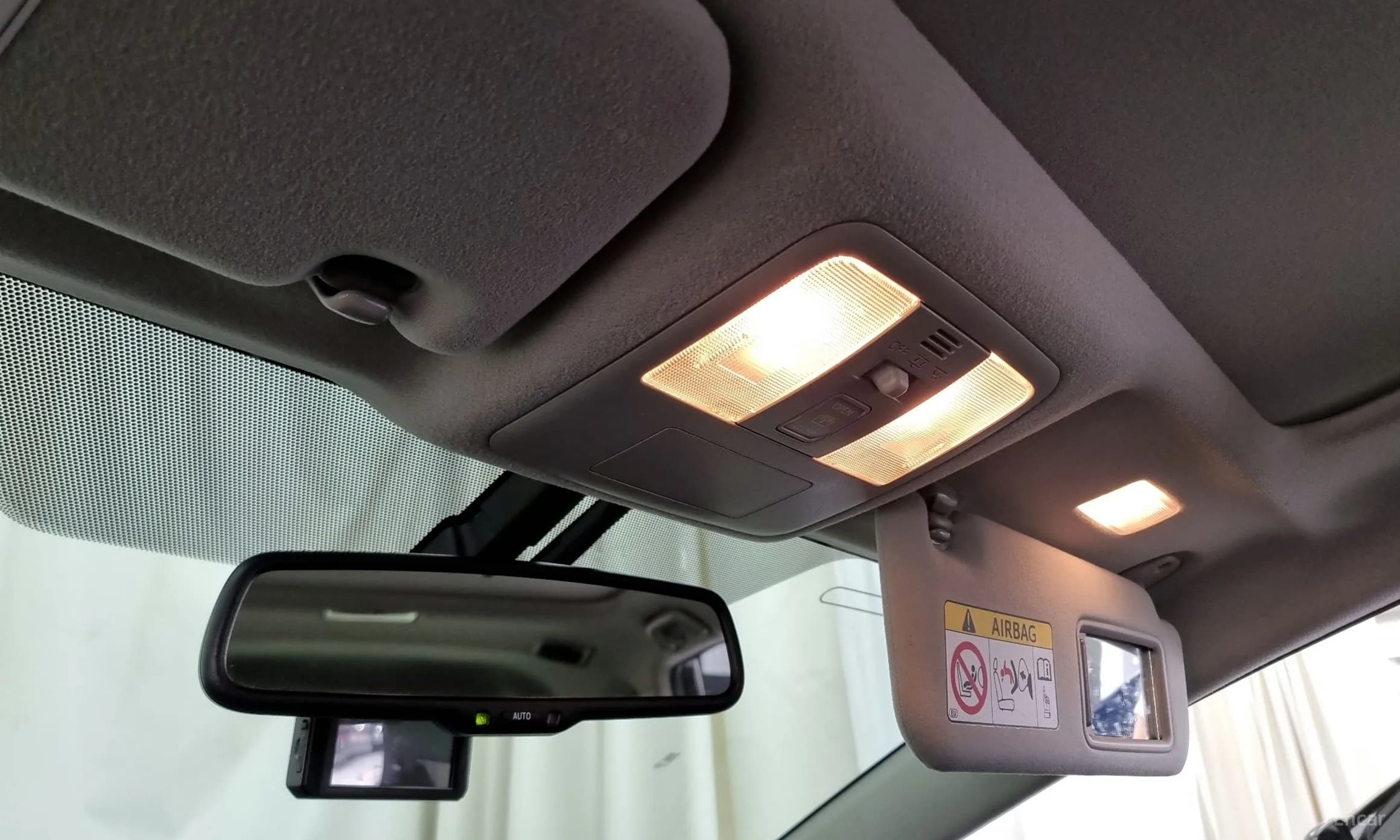 Prius V