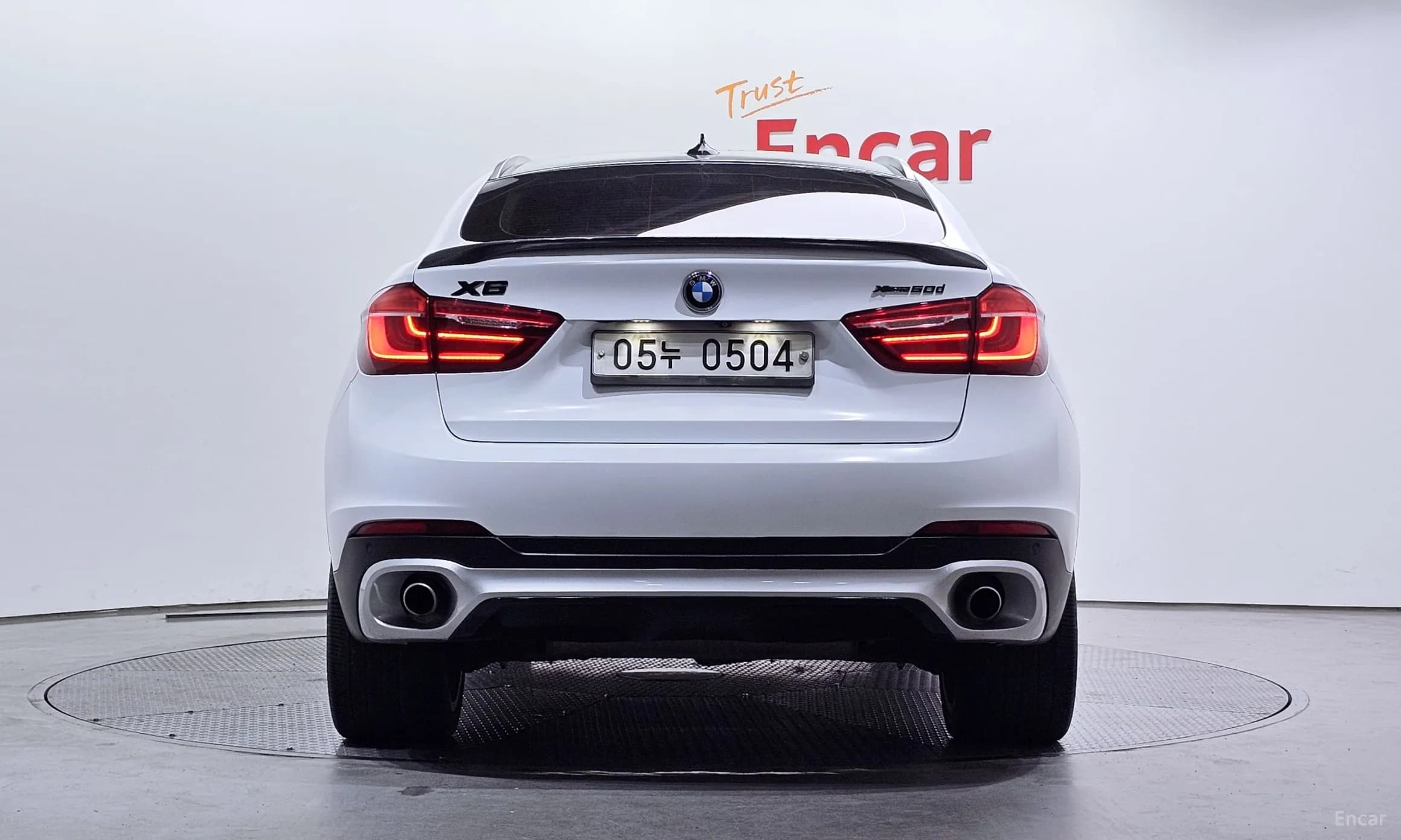 X6 (F16)
