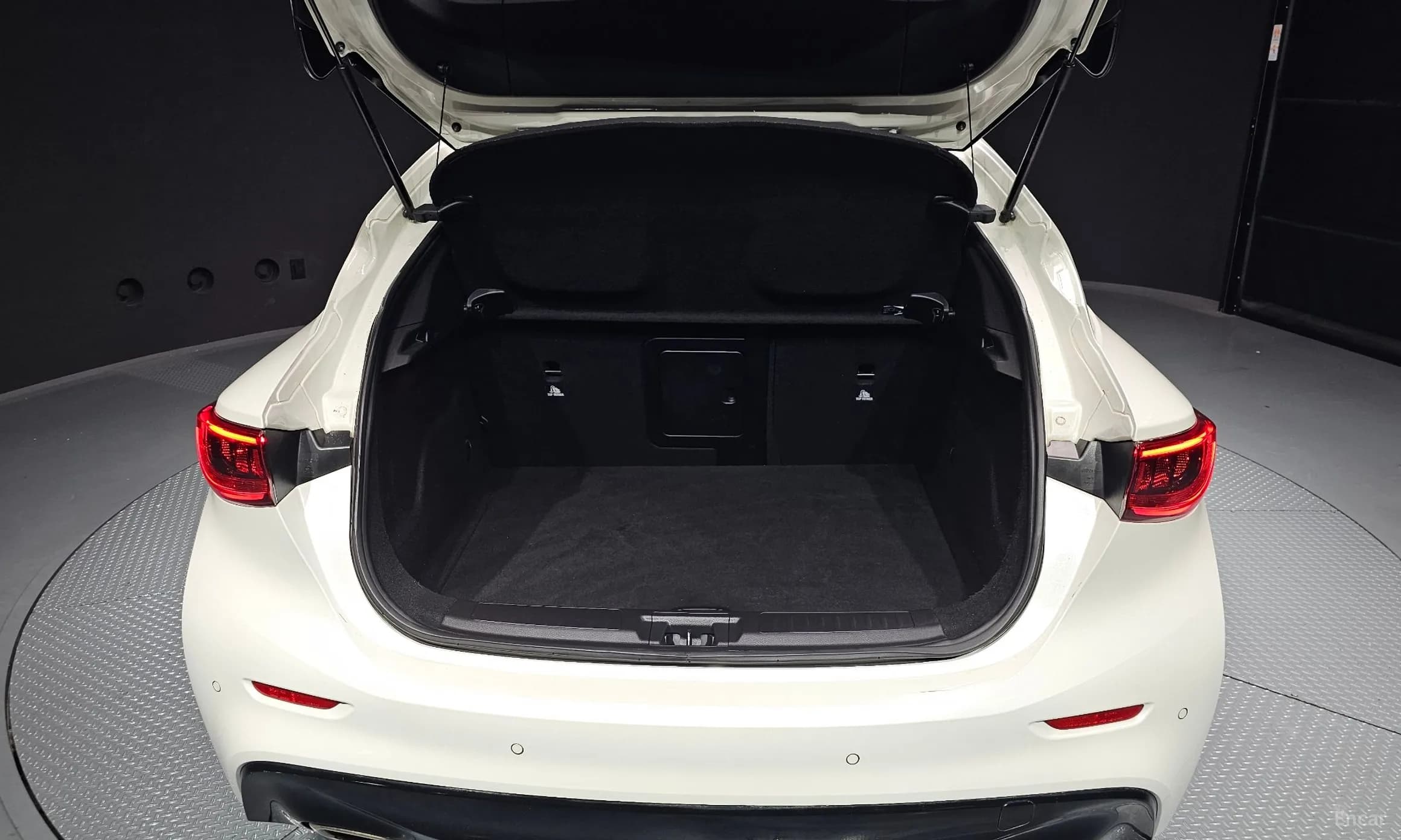 Q30