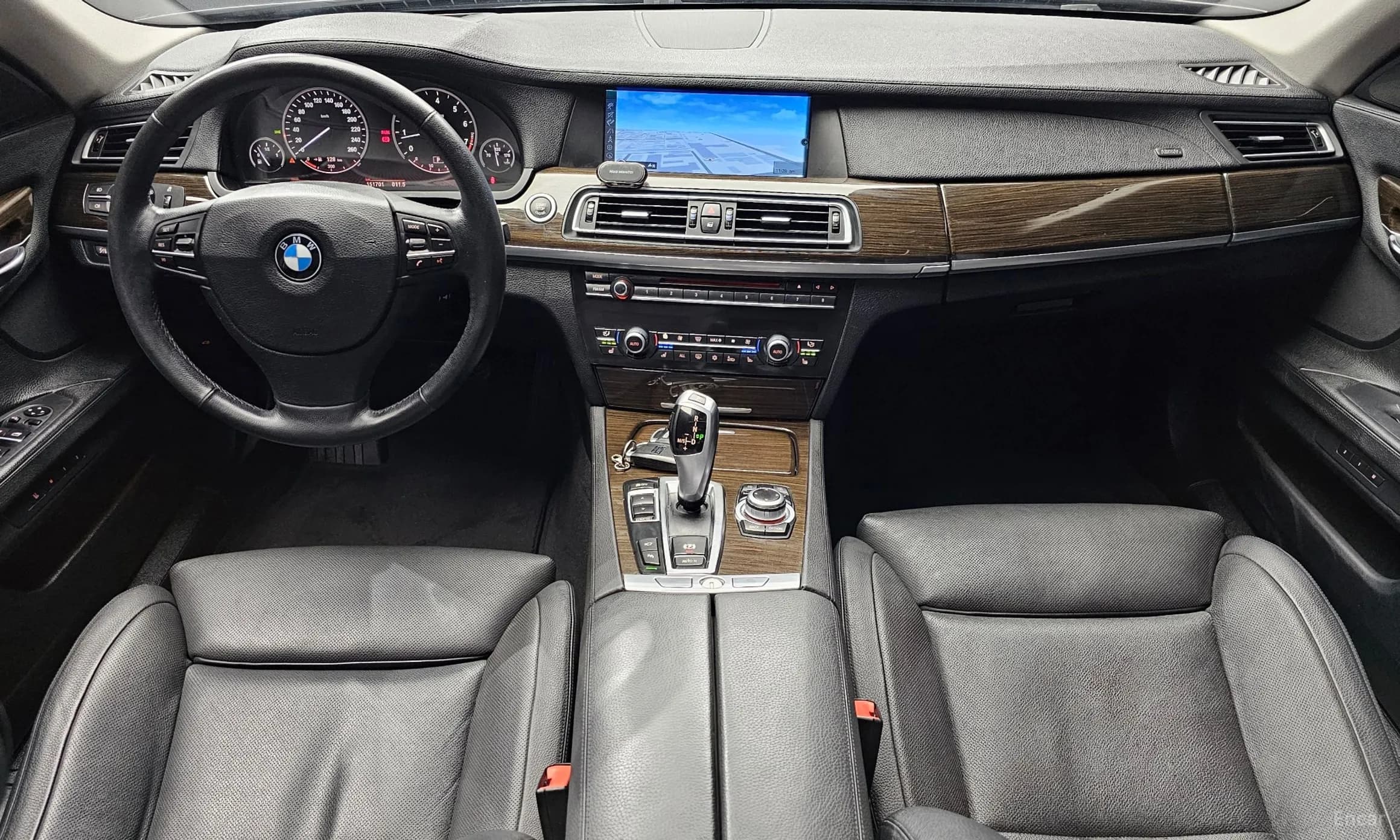 7 Series (F01)