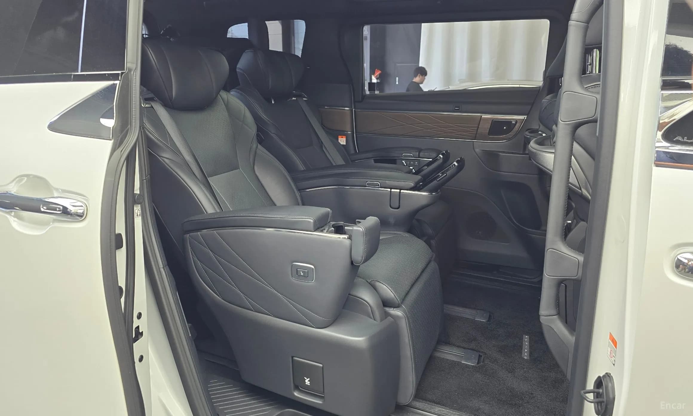Alphard 4th Generation