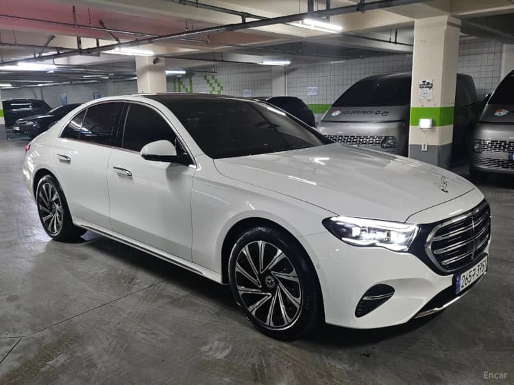 E-Class W214
