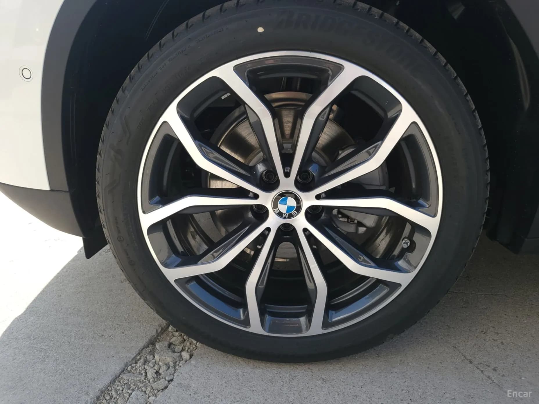 X4 (G02)