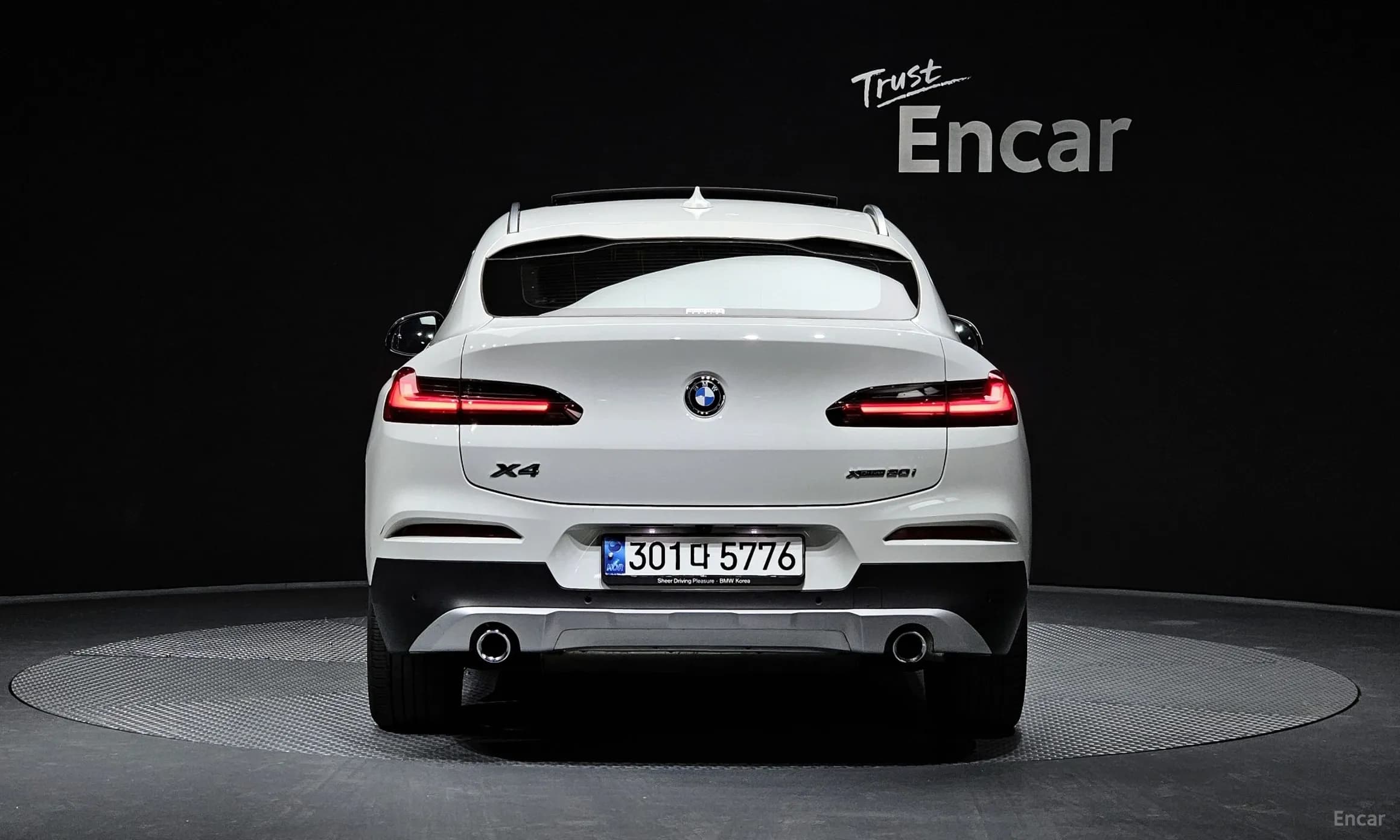X4 (G02)