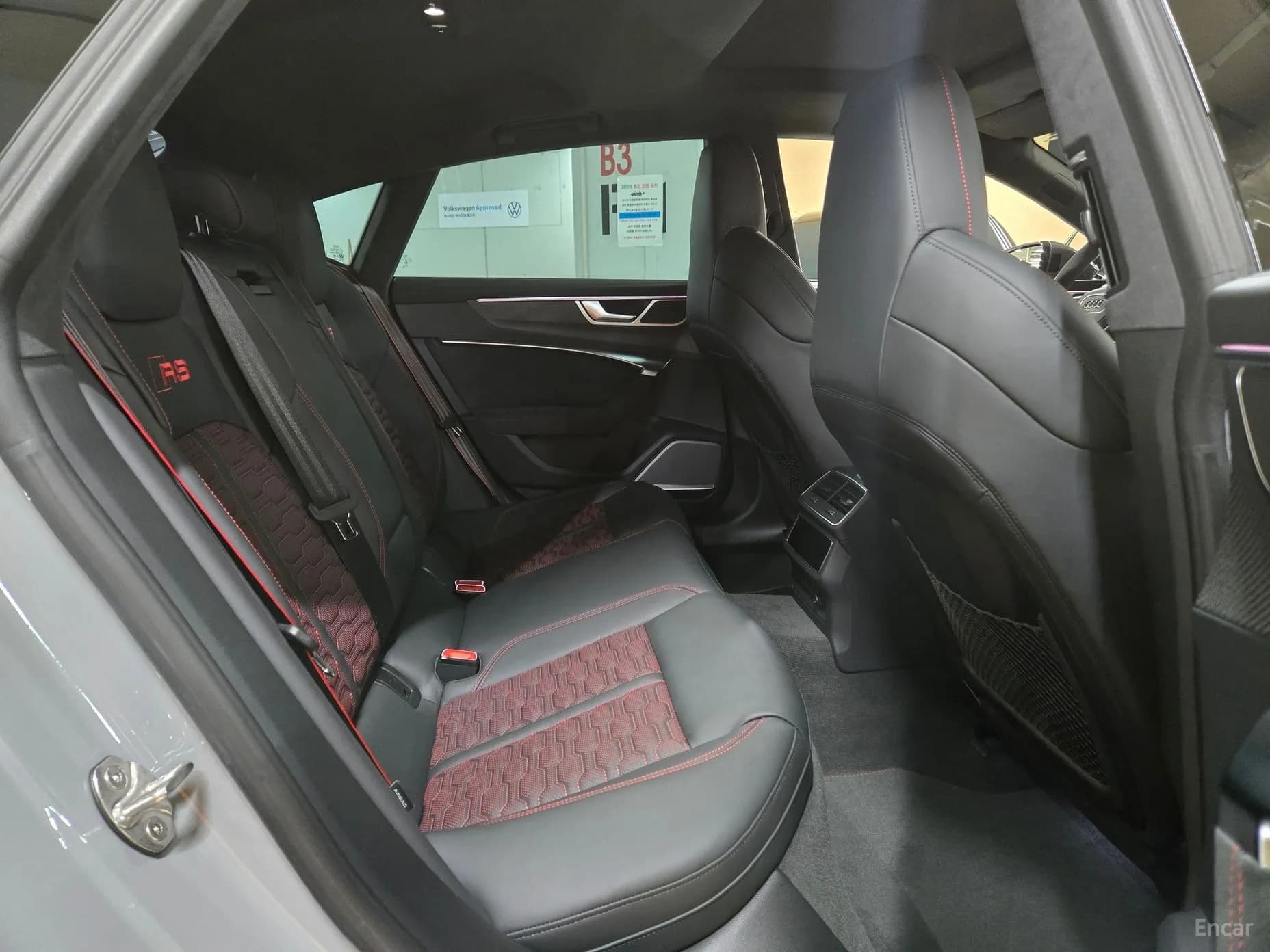RS7 (4K)