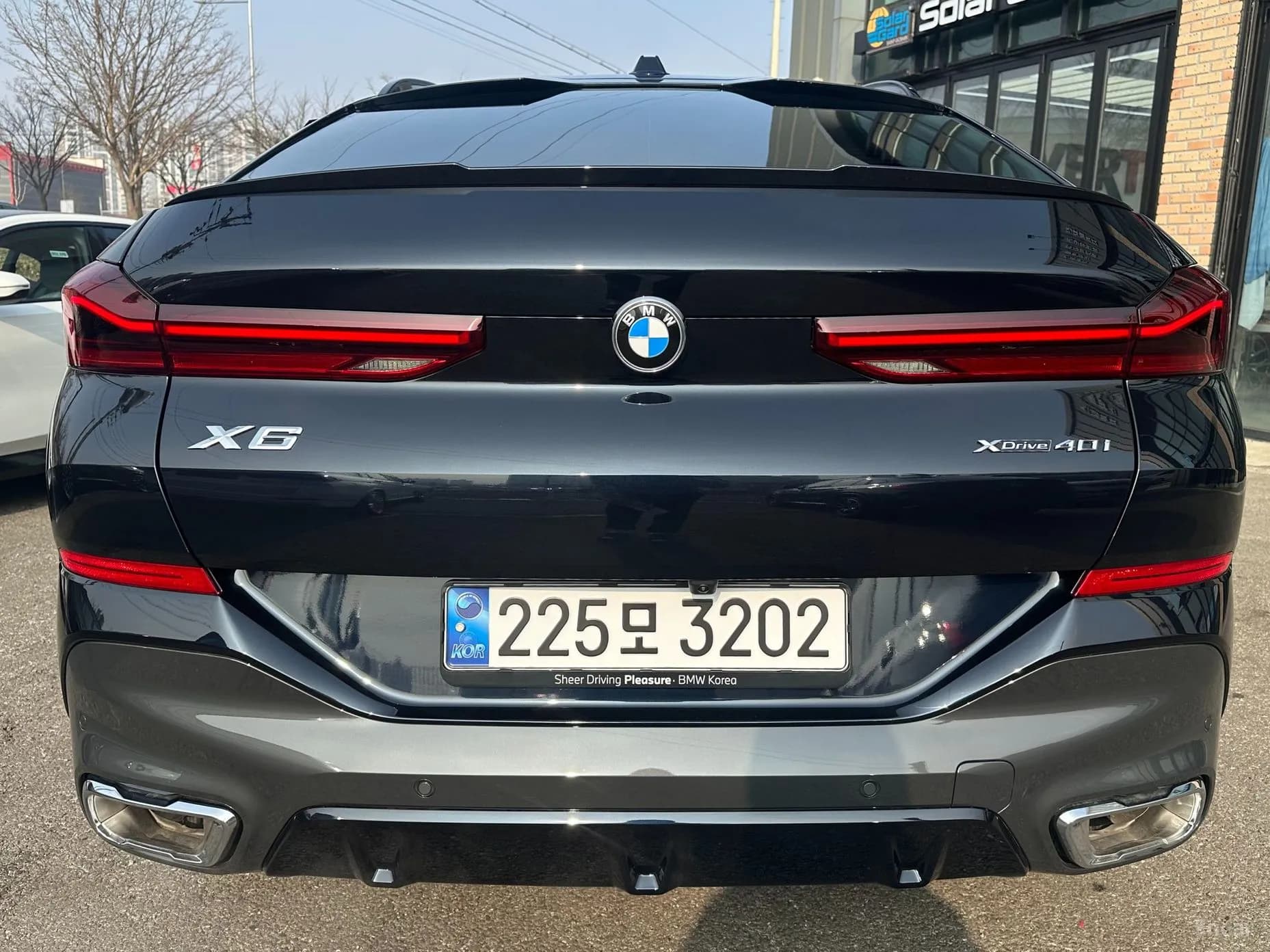 X6 (G06)