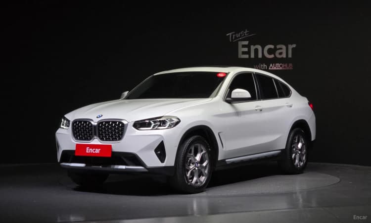 X4 (G02)