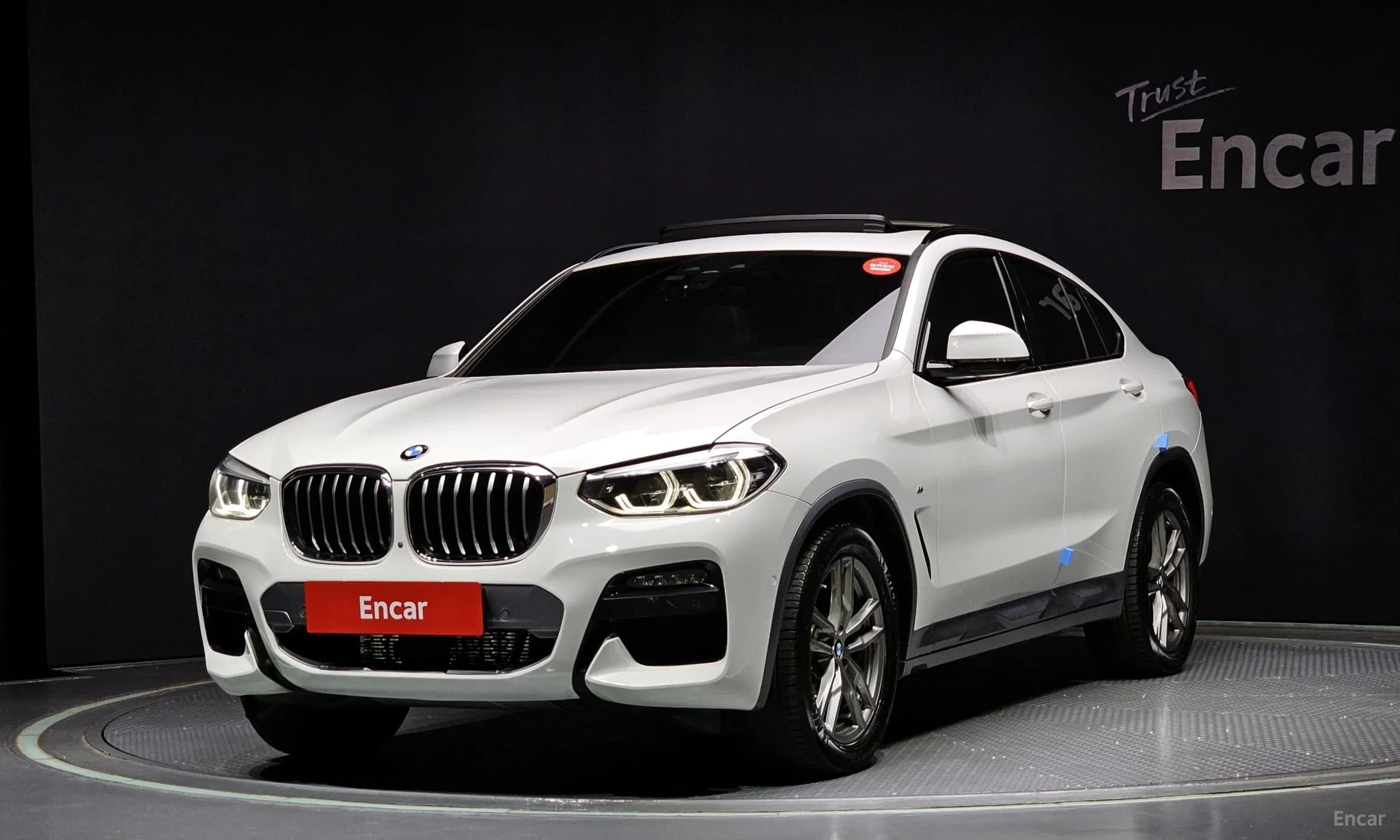 X4 (G02)