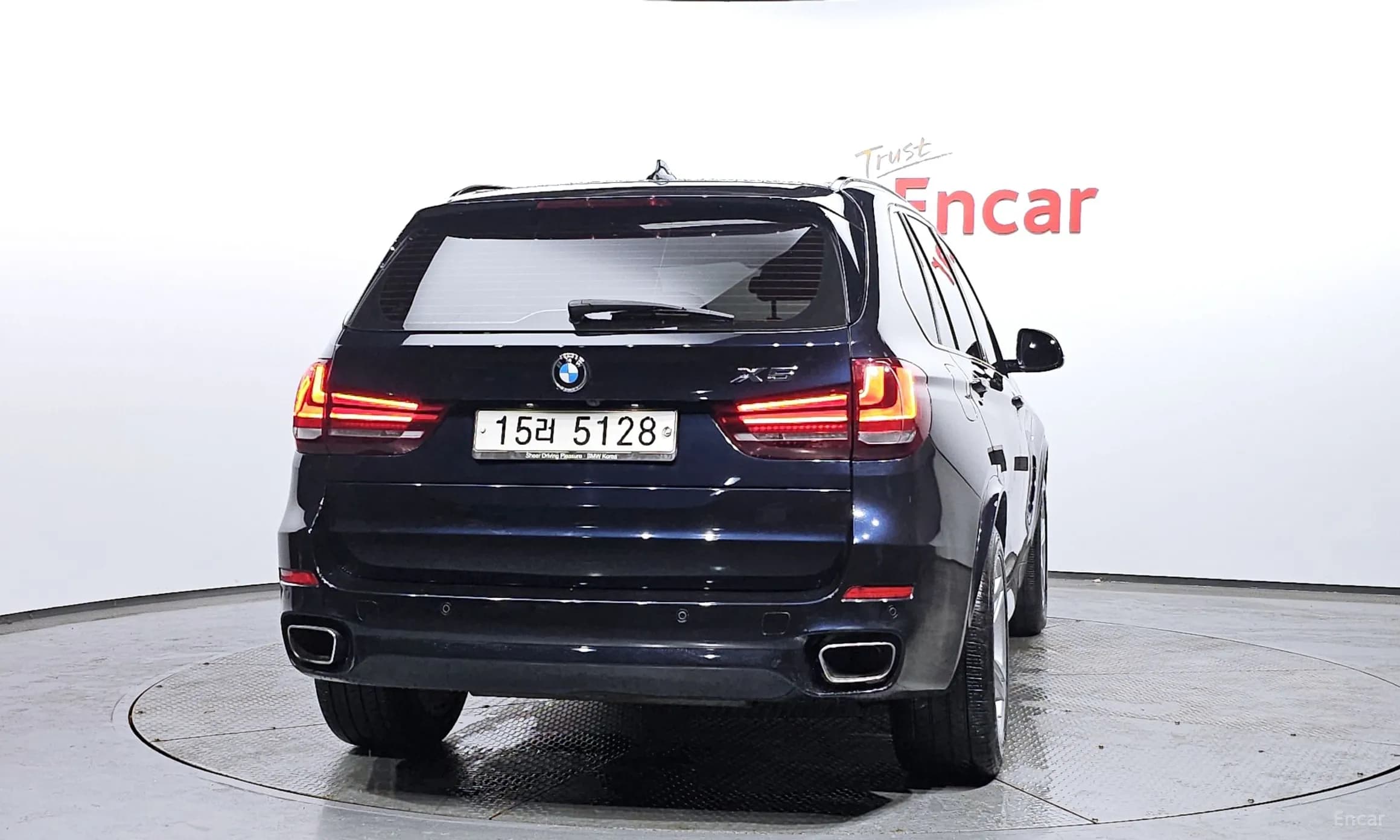 X5 (F15)