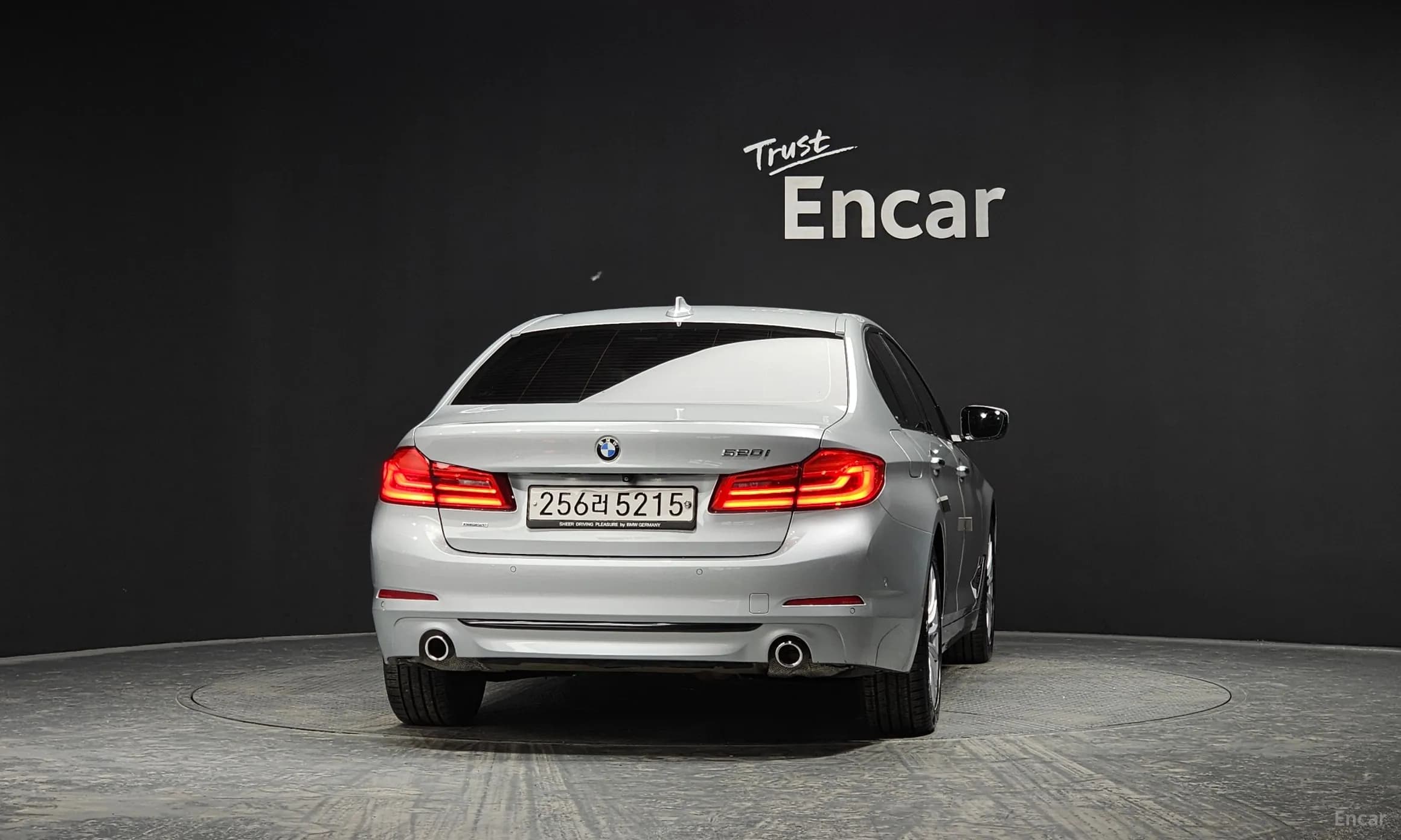 5 Series (G30)