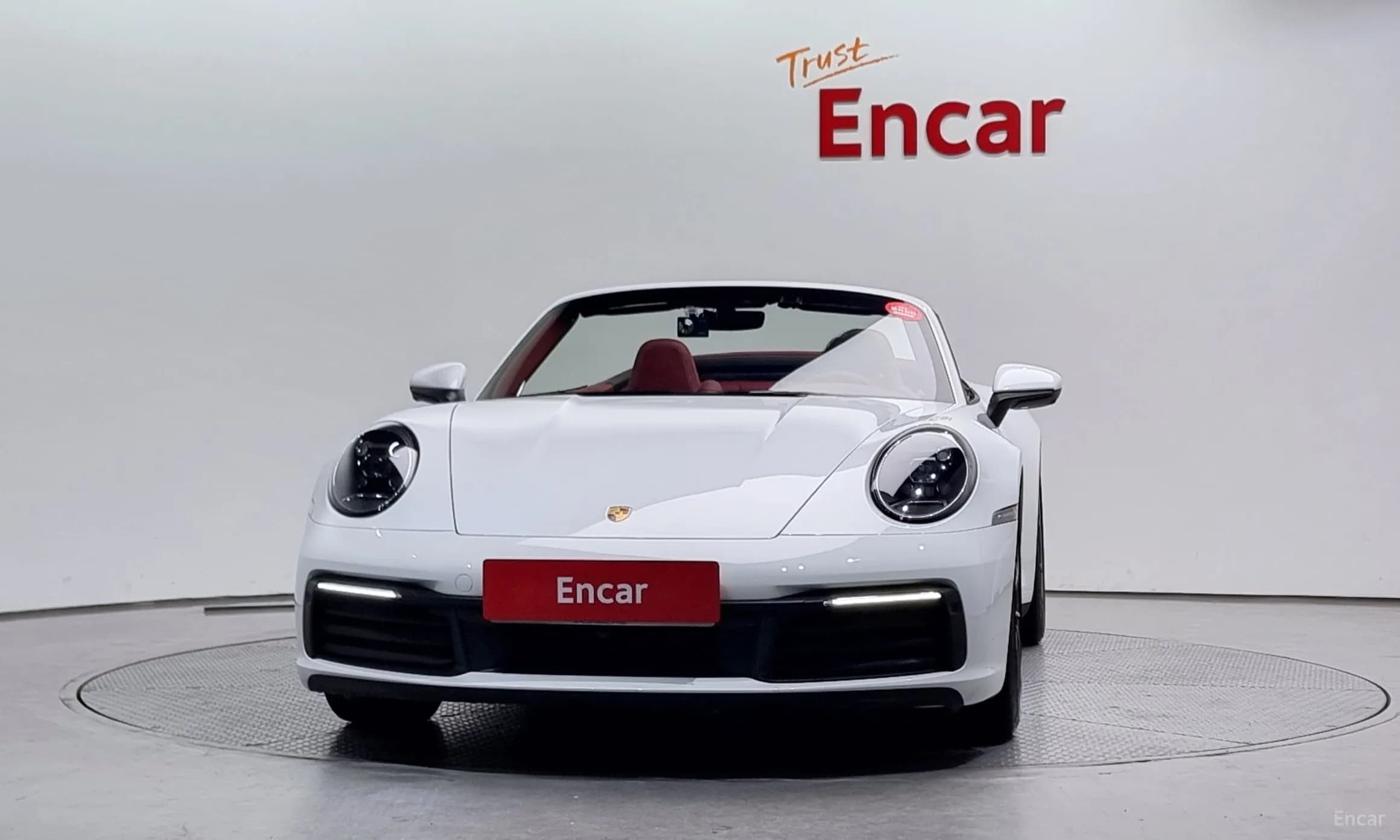 911 (992)