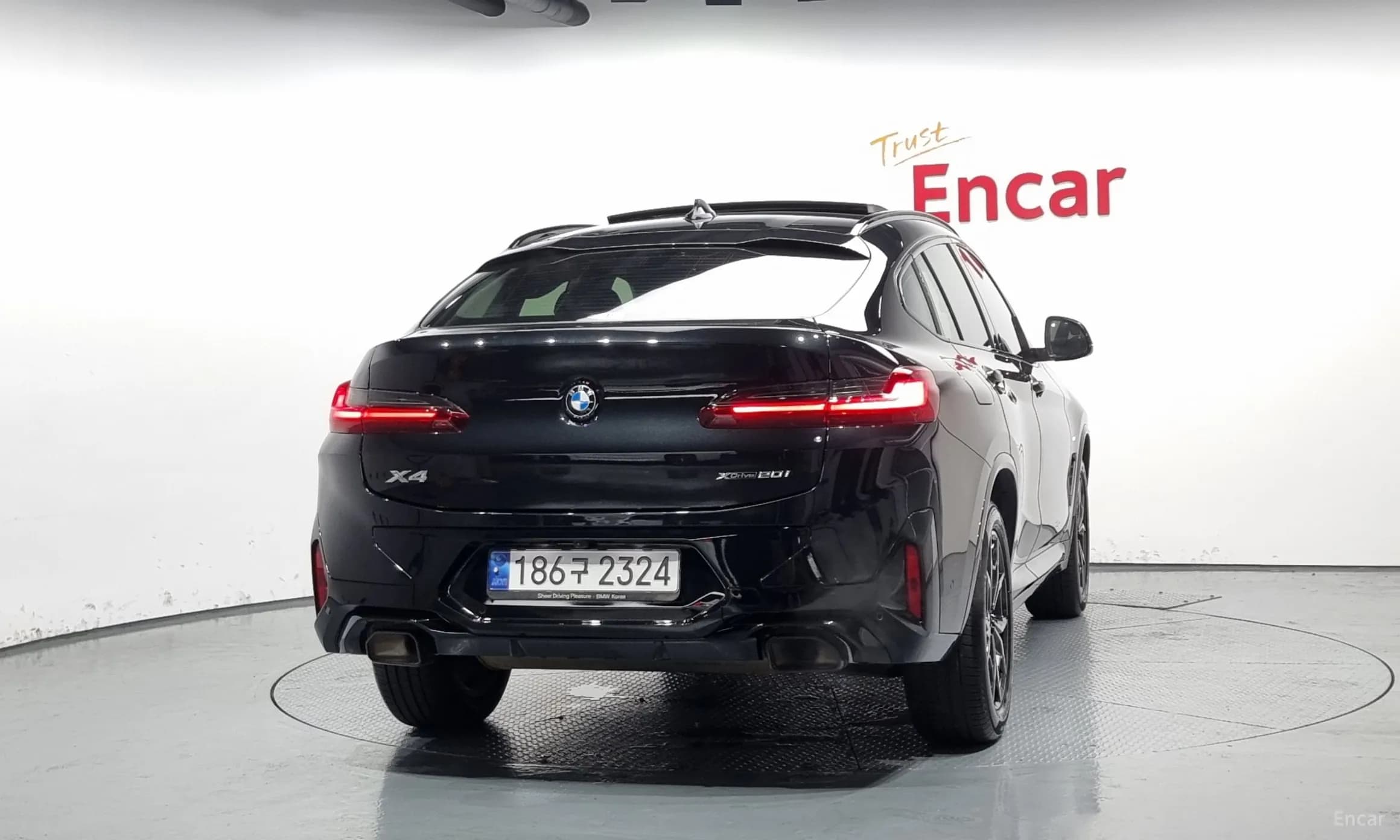 X4 (G02)