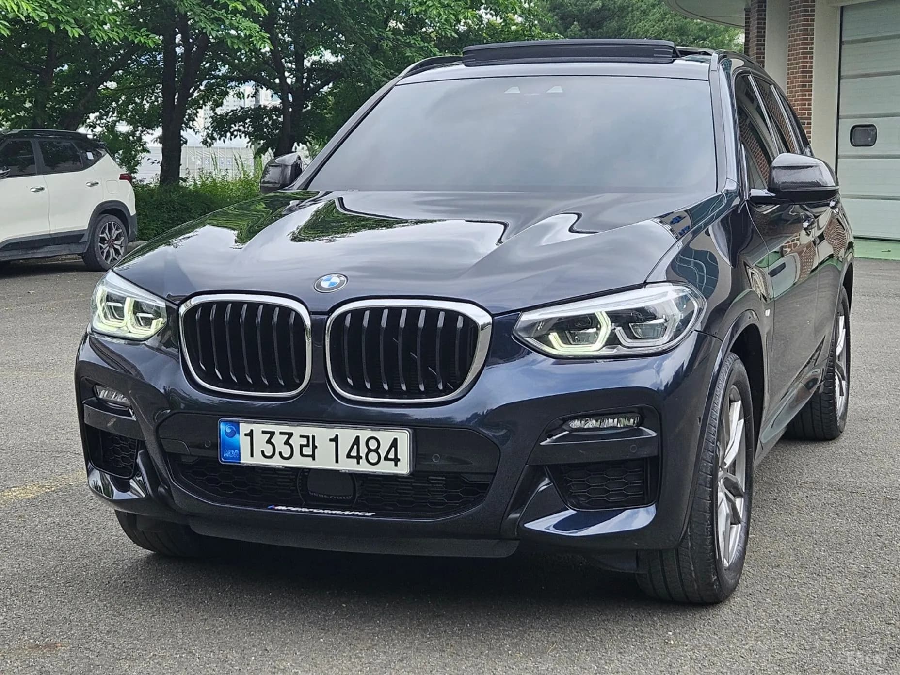 X3 (G01)