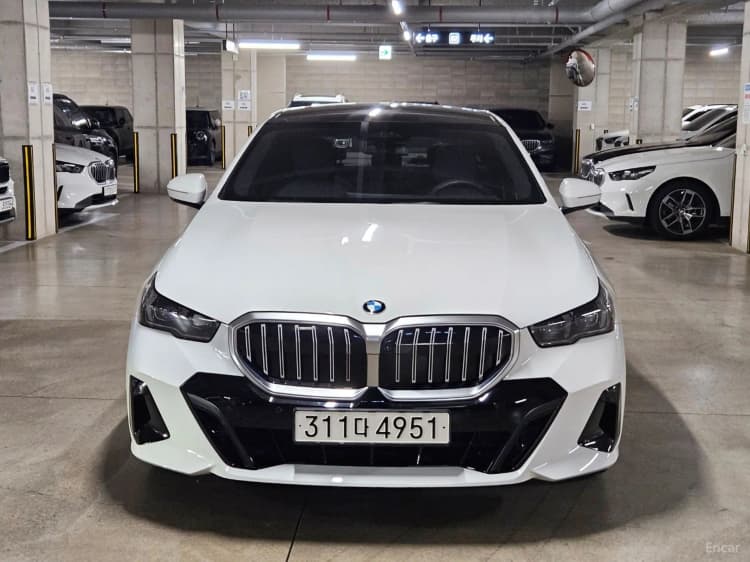 5 Series (G60)