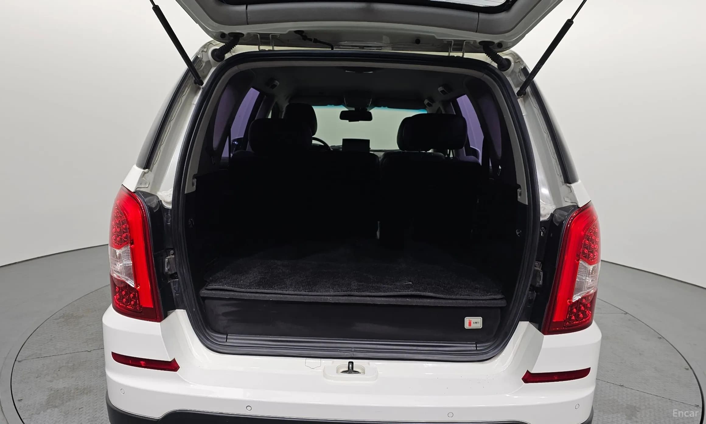Rexton W