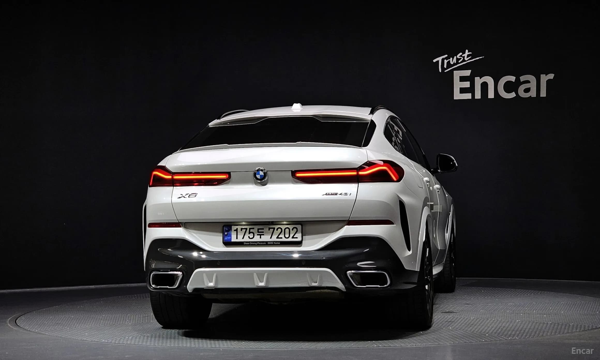X6 (G06)