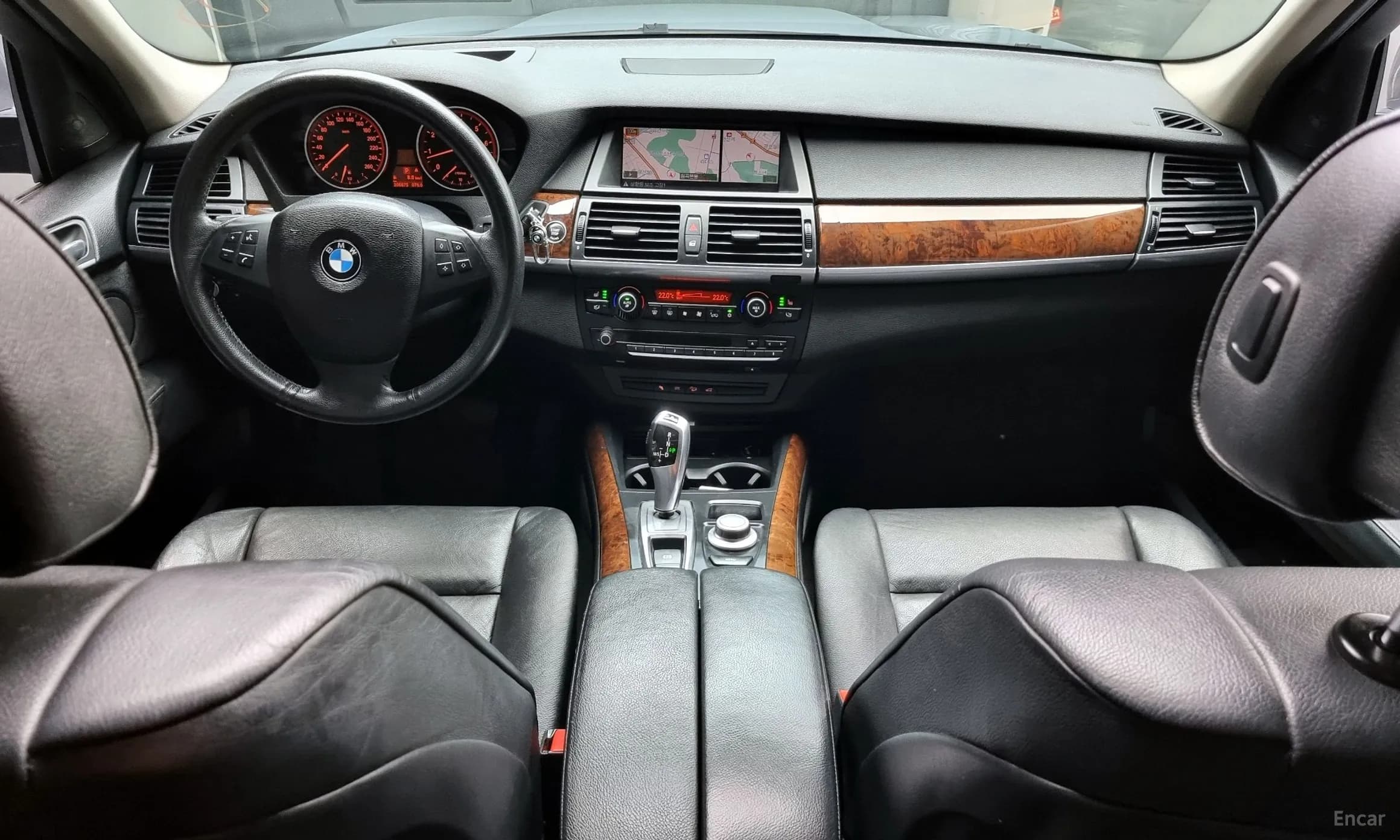 X5 (E70)