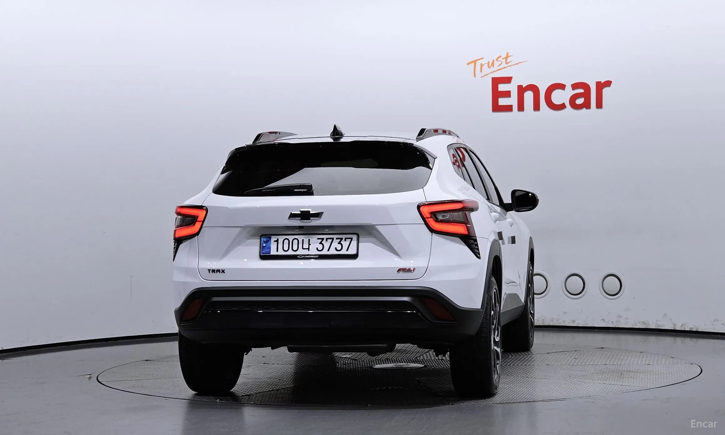 Trax Crossover