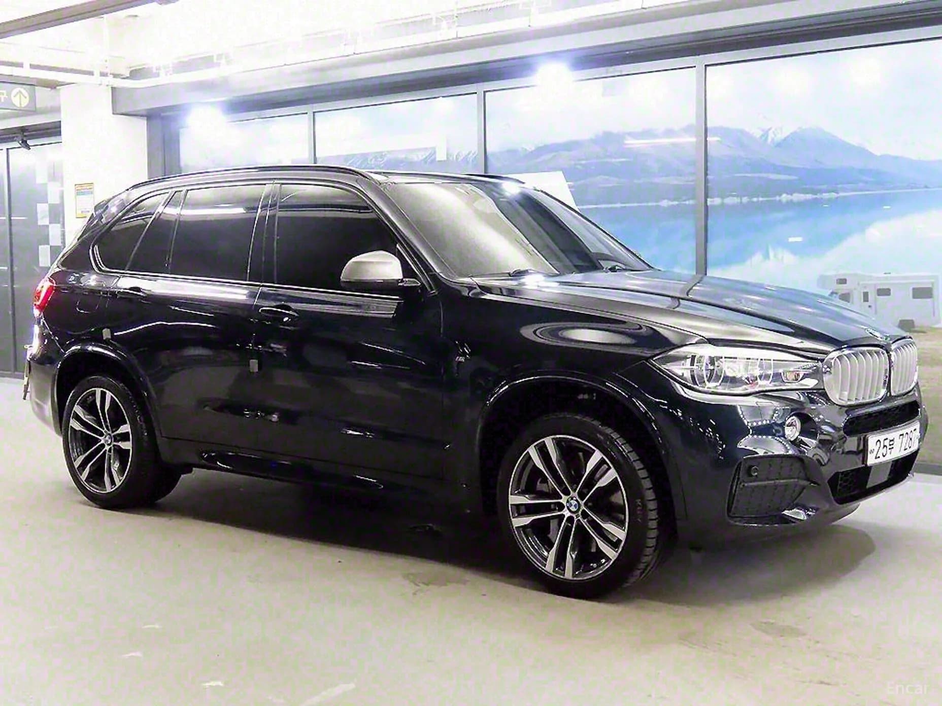 X5 (F15)