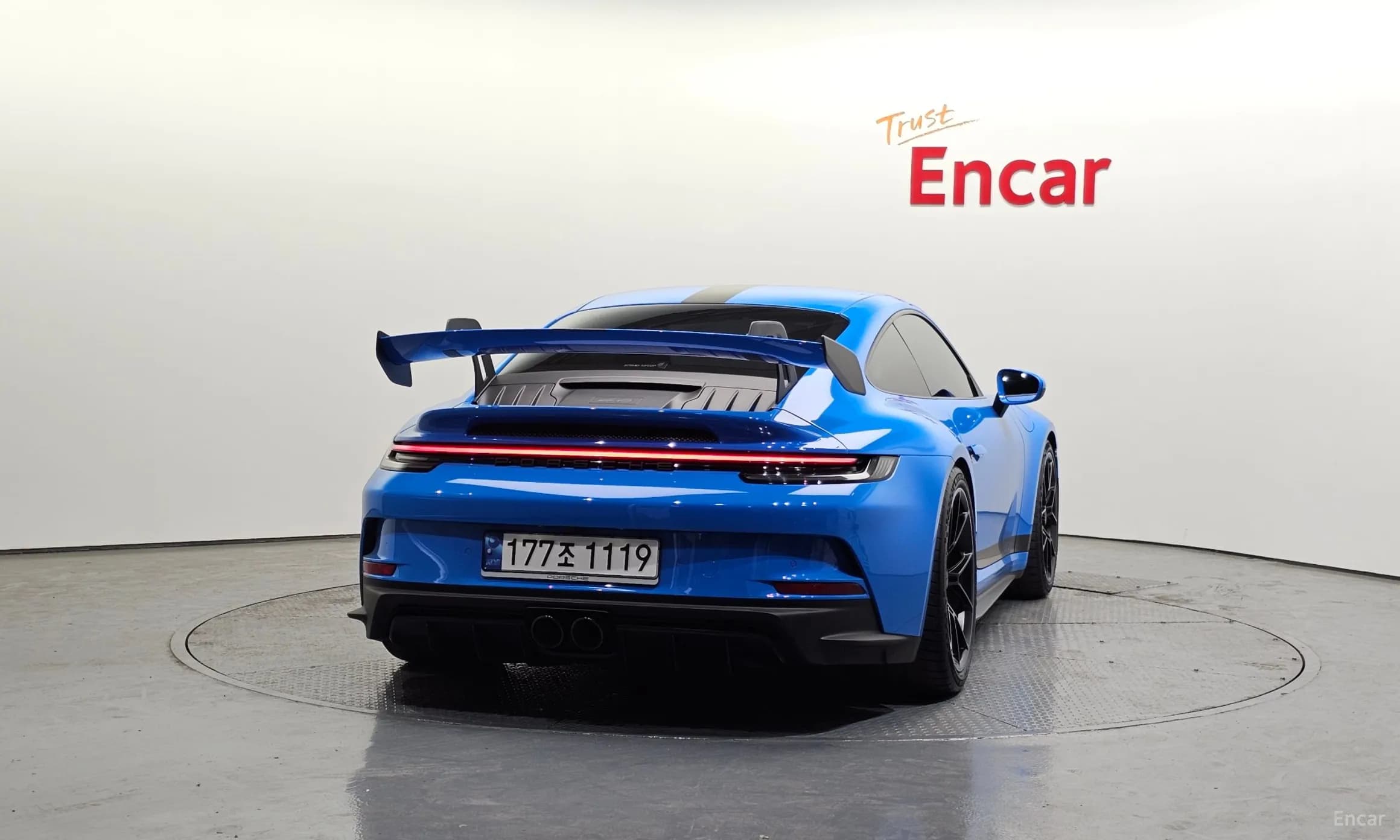911 (992)