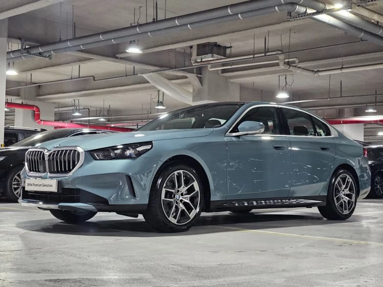 5 Series (G60)