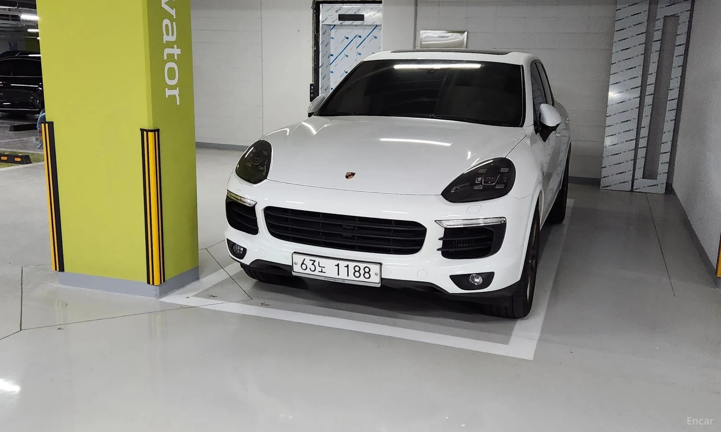 New Cayenne