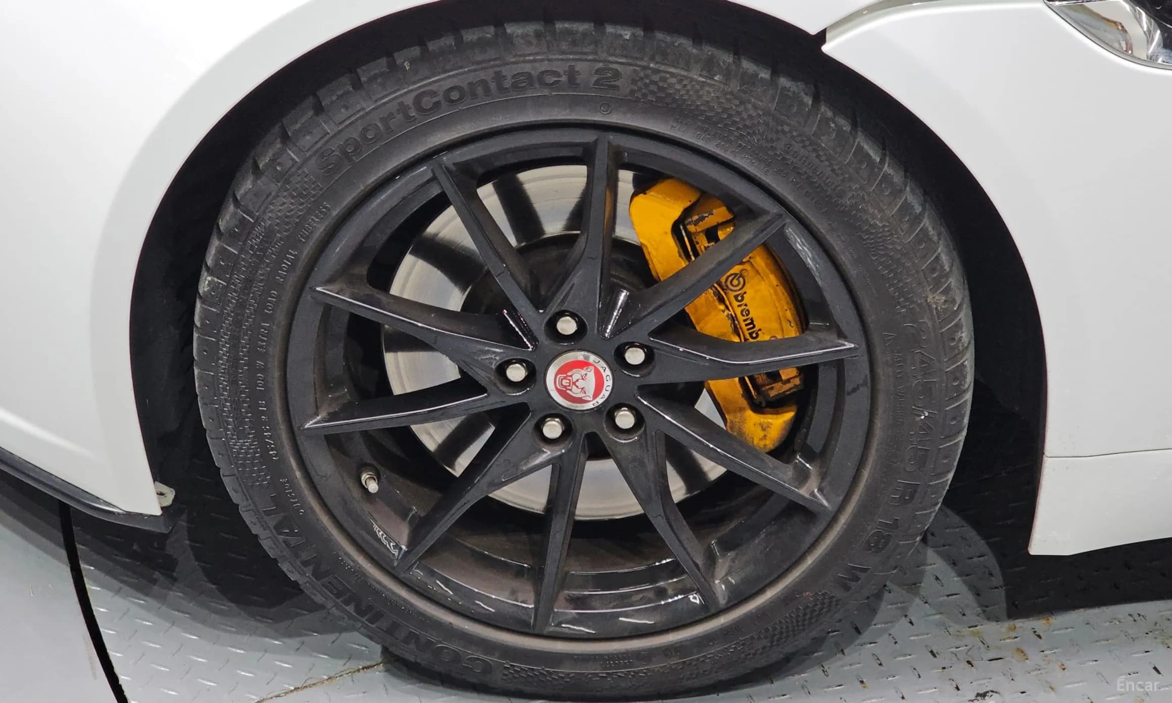 F-TYPE