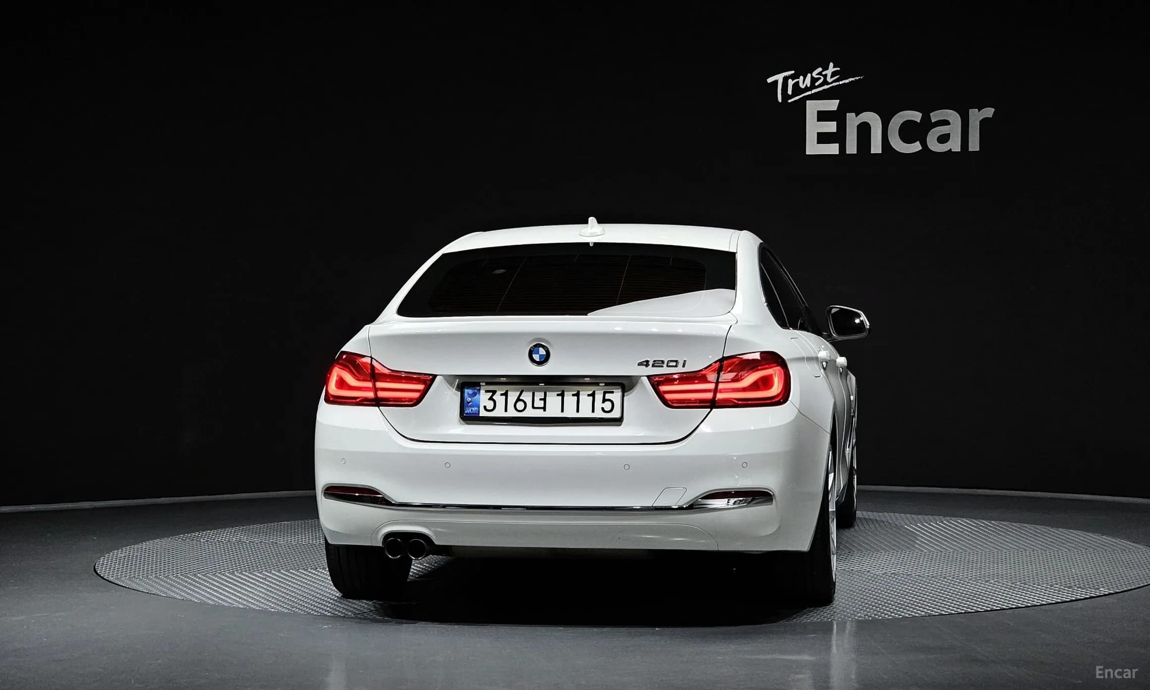 Series 4 (F32)