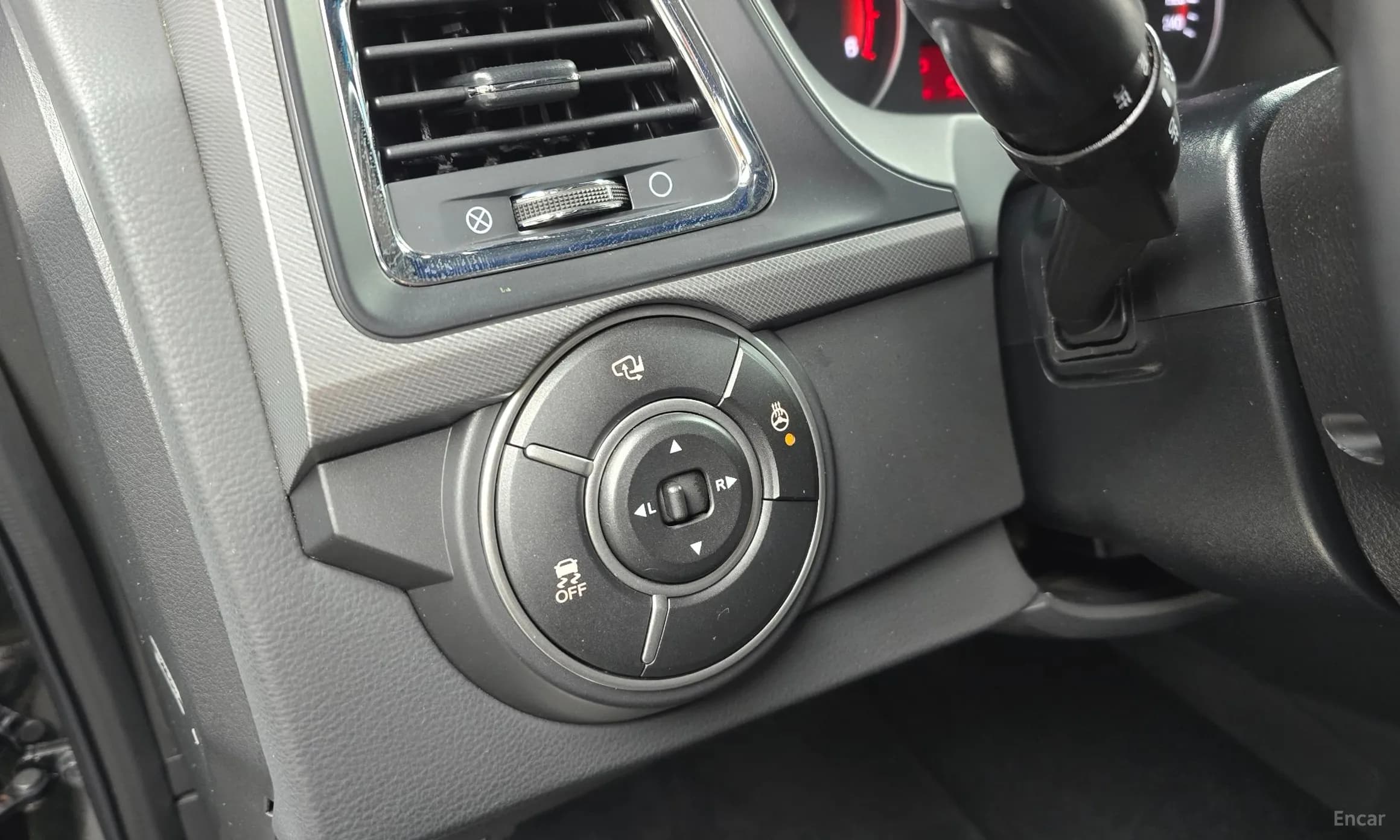 Korando Sports
