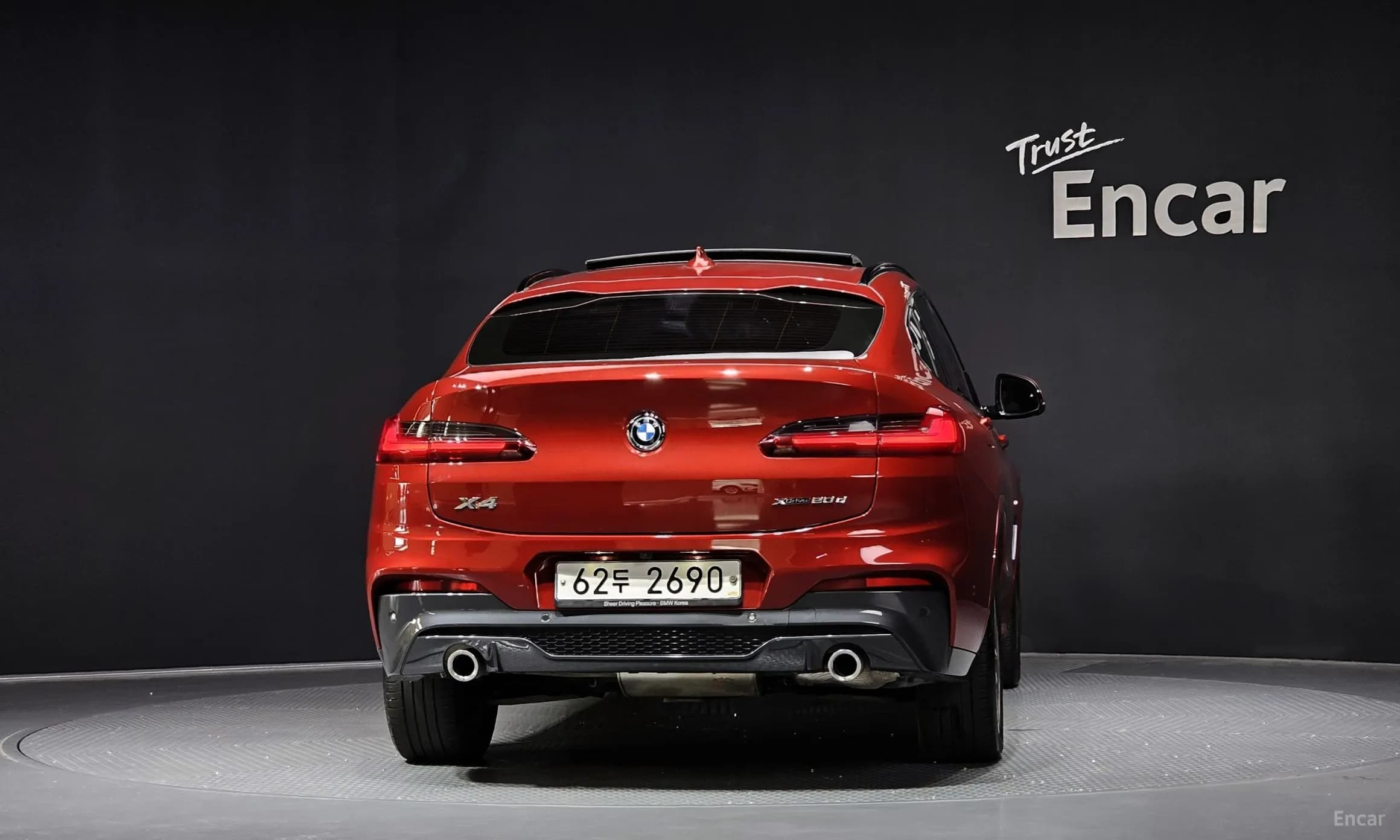 X4 (G02)