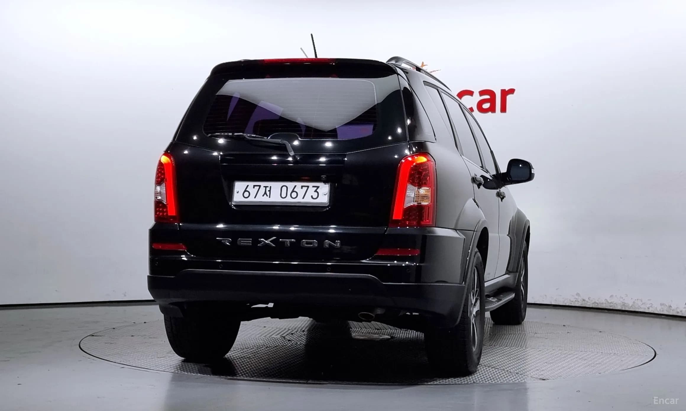 Rexton W