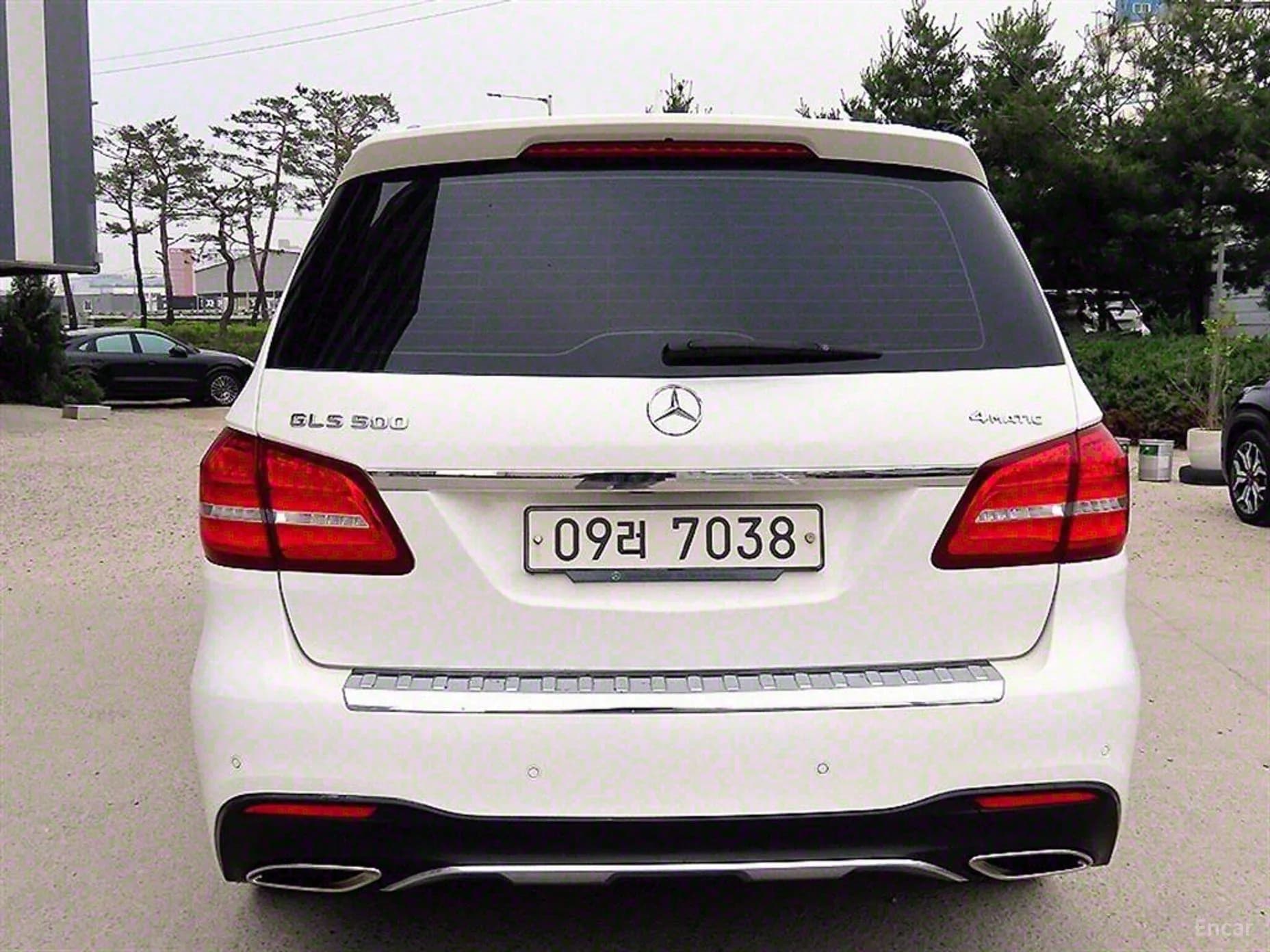 GLS-Class X166