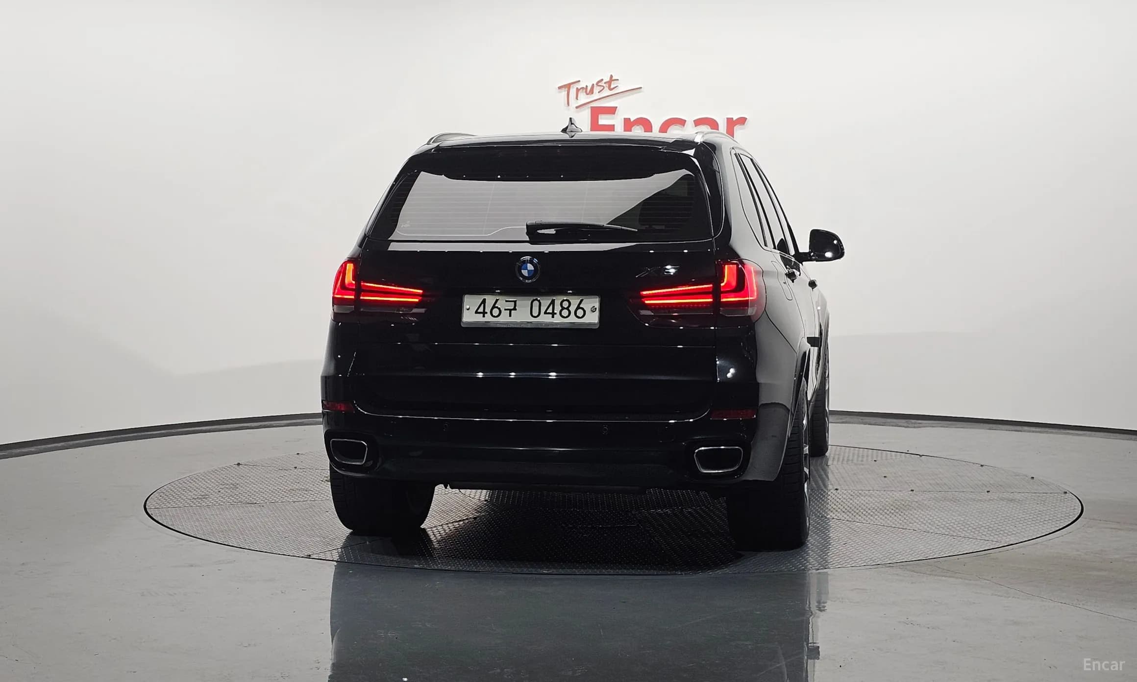 X5 (F15)