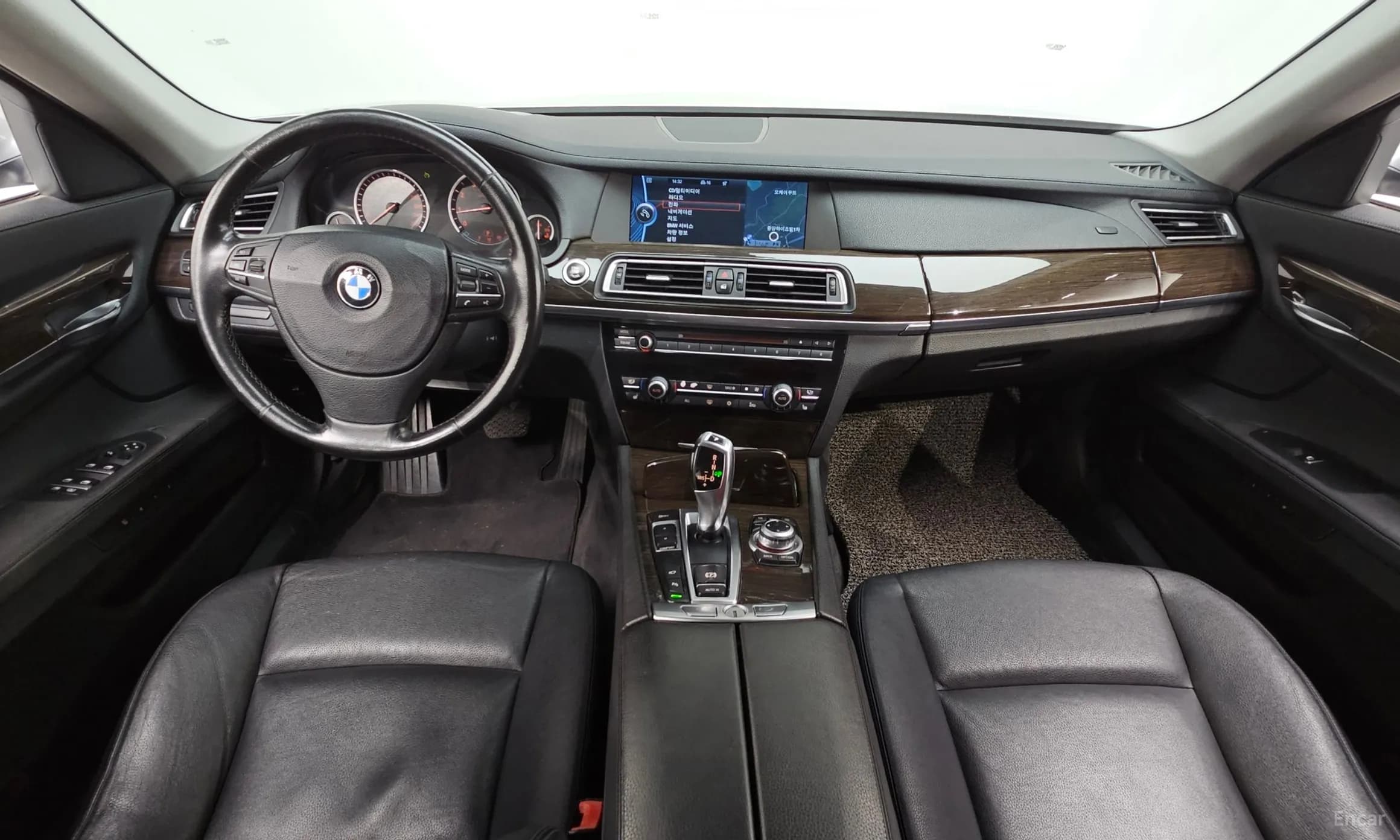 7 Series (F01)