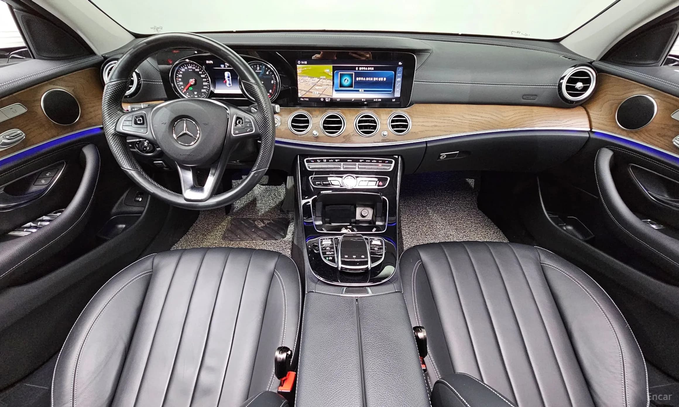 E-Class W213