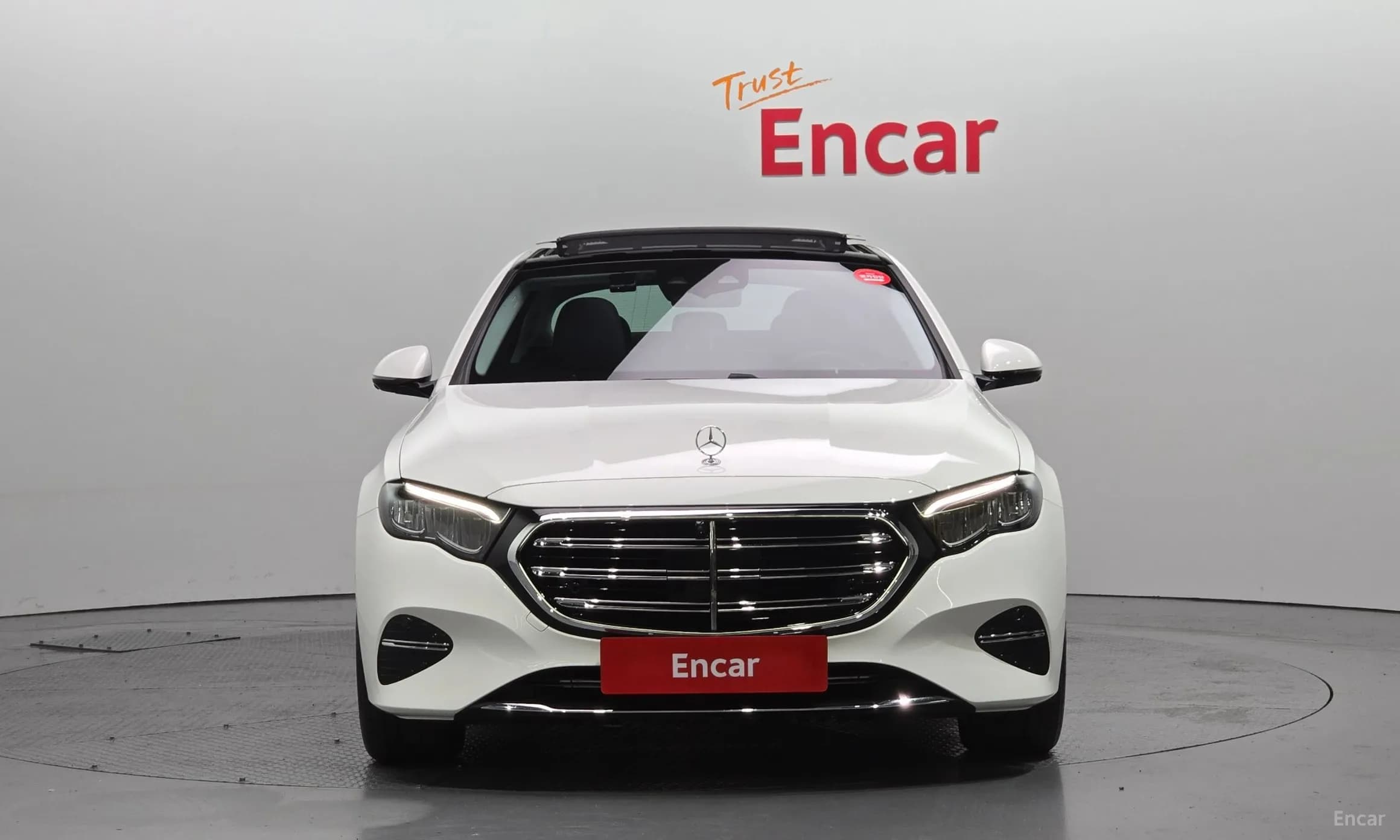 E-Class W214