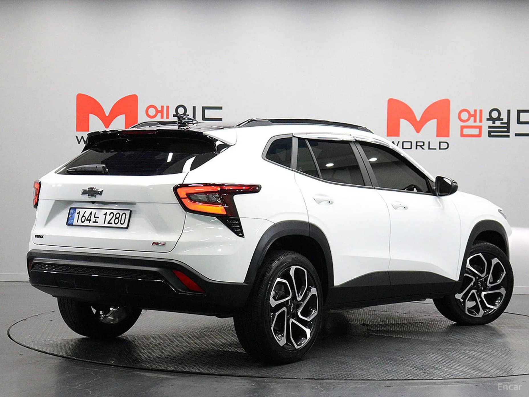Trax Crossover