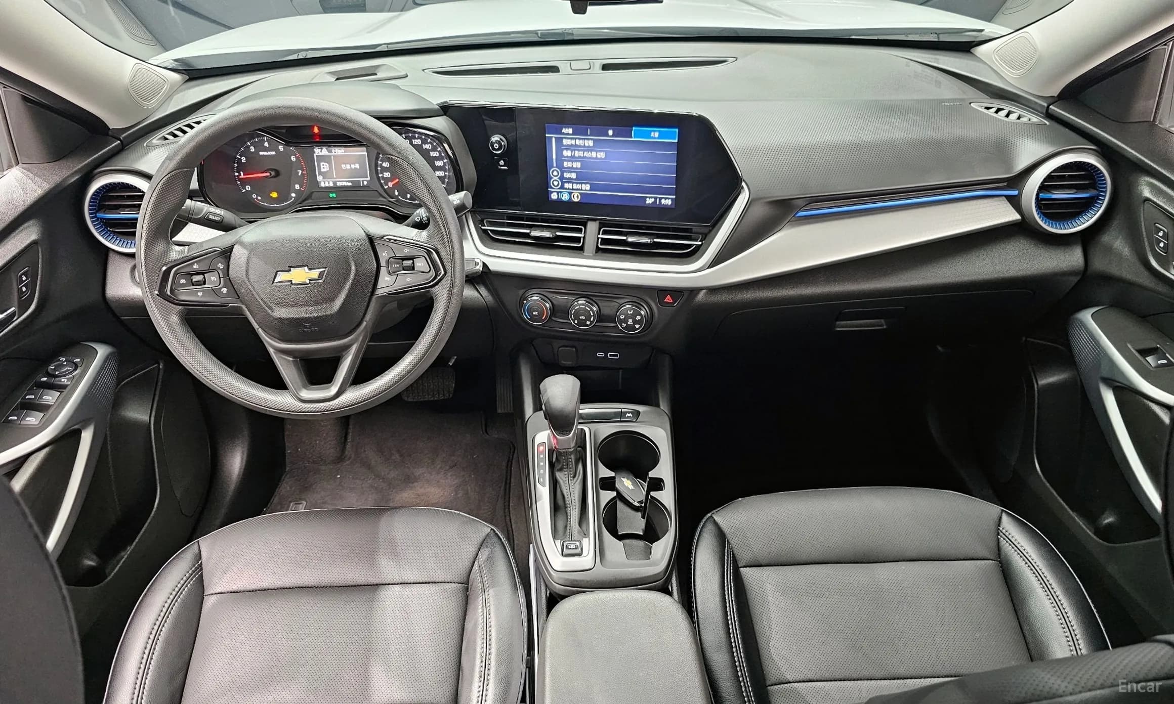 Trax Crossover