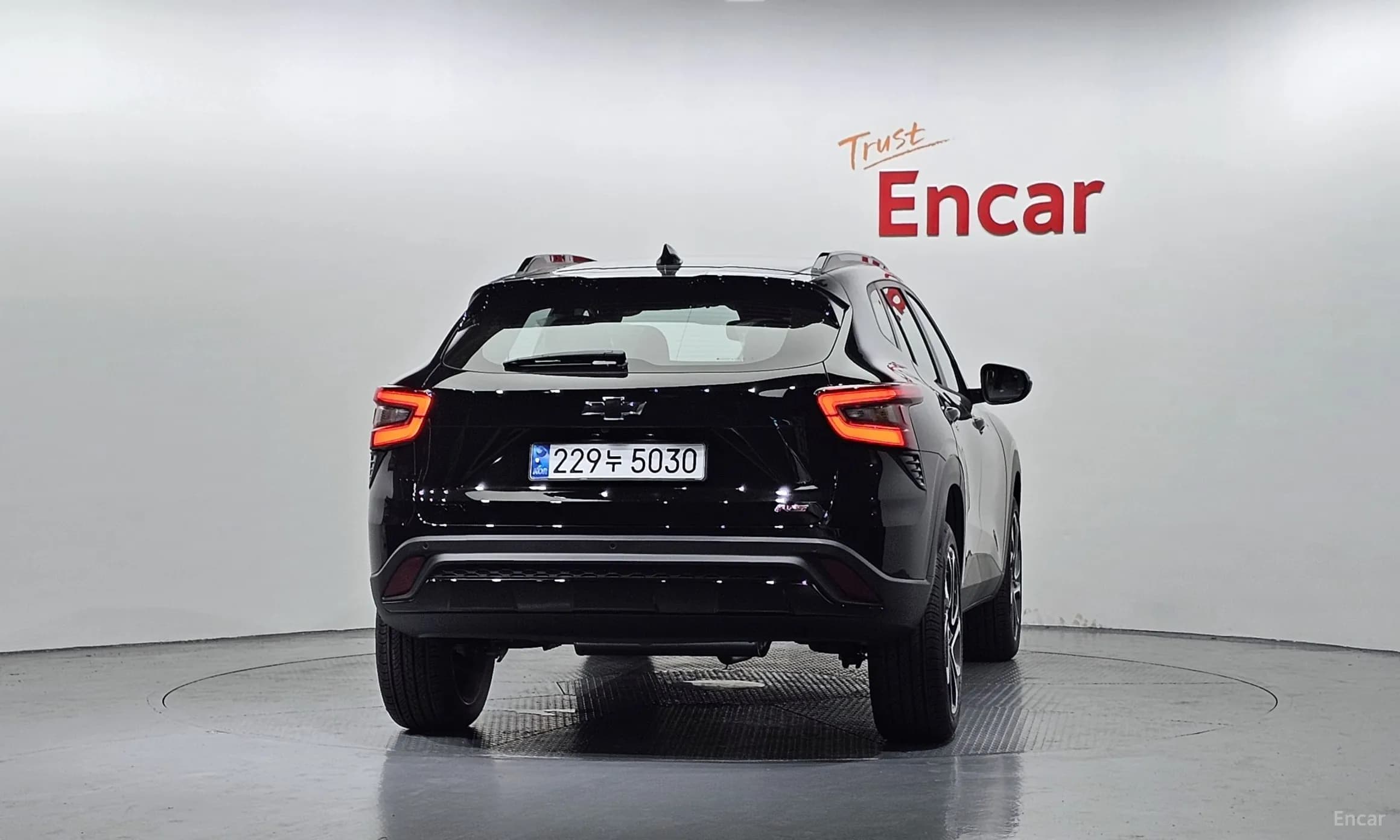 Trax Crossover