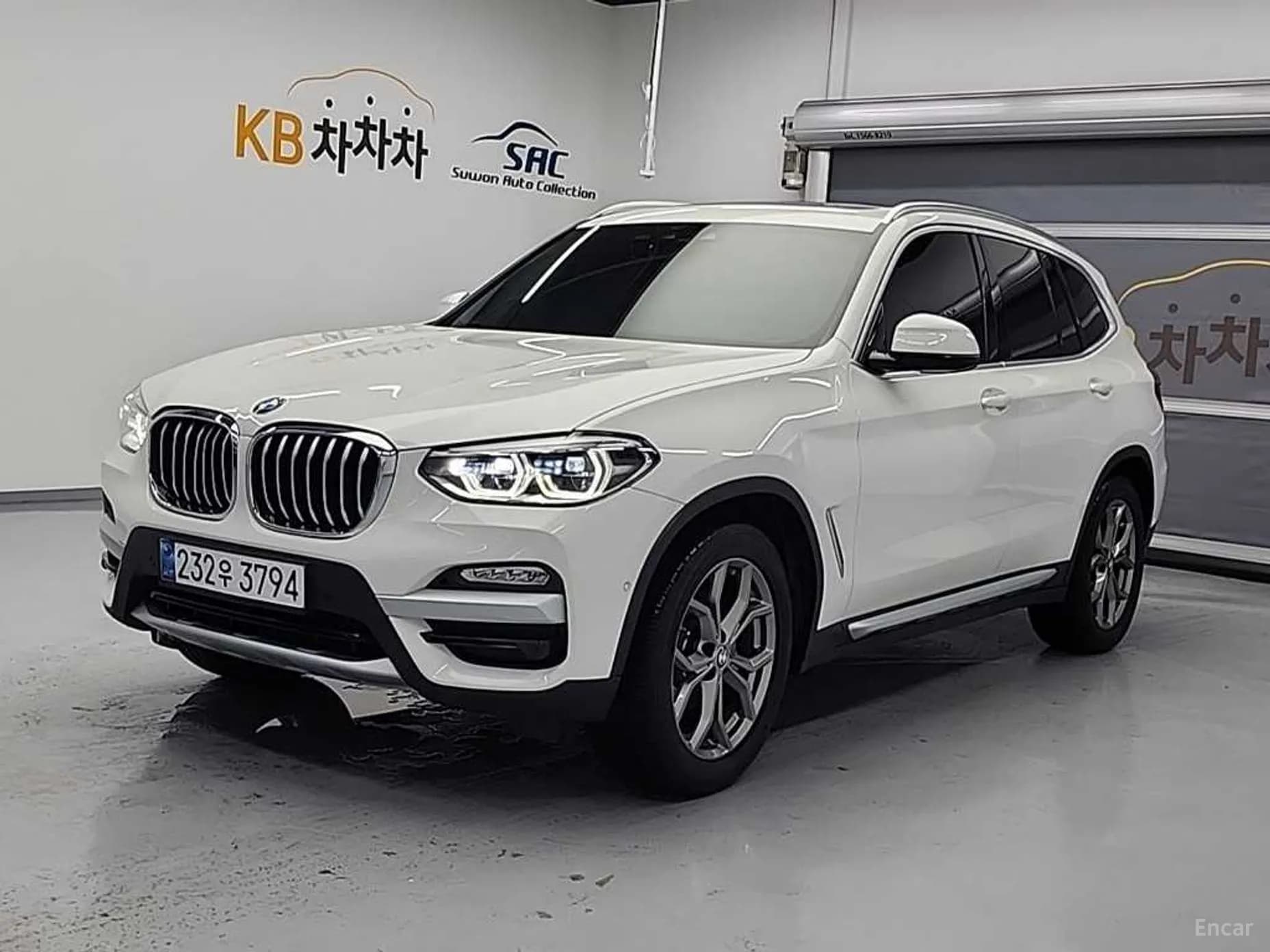 X3 (G01)