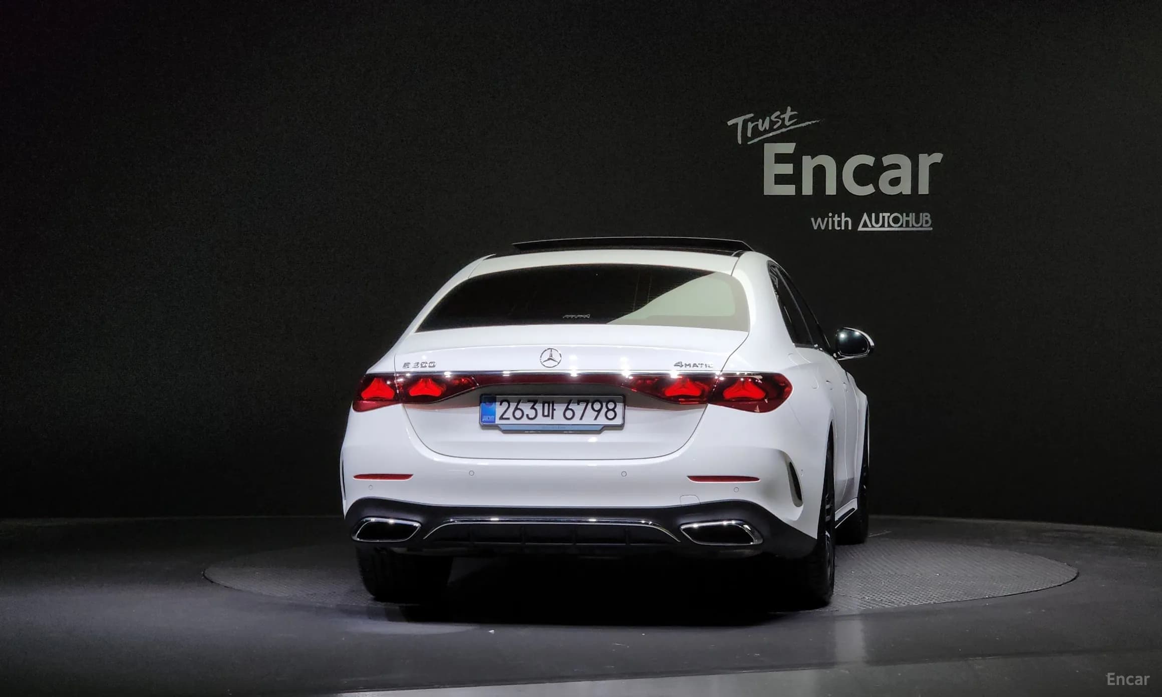 E-Class W214