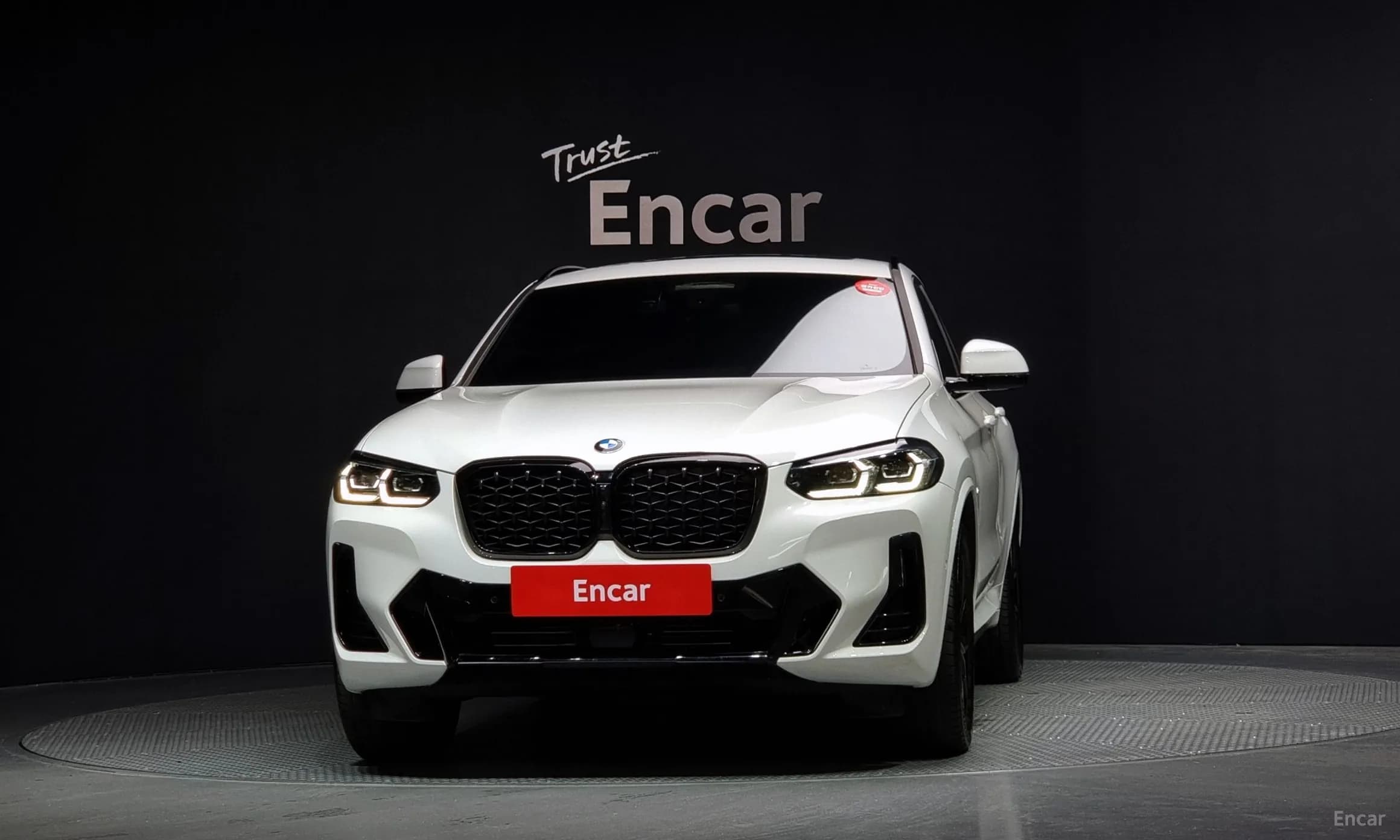 X4 (G02)