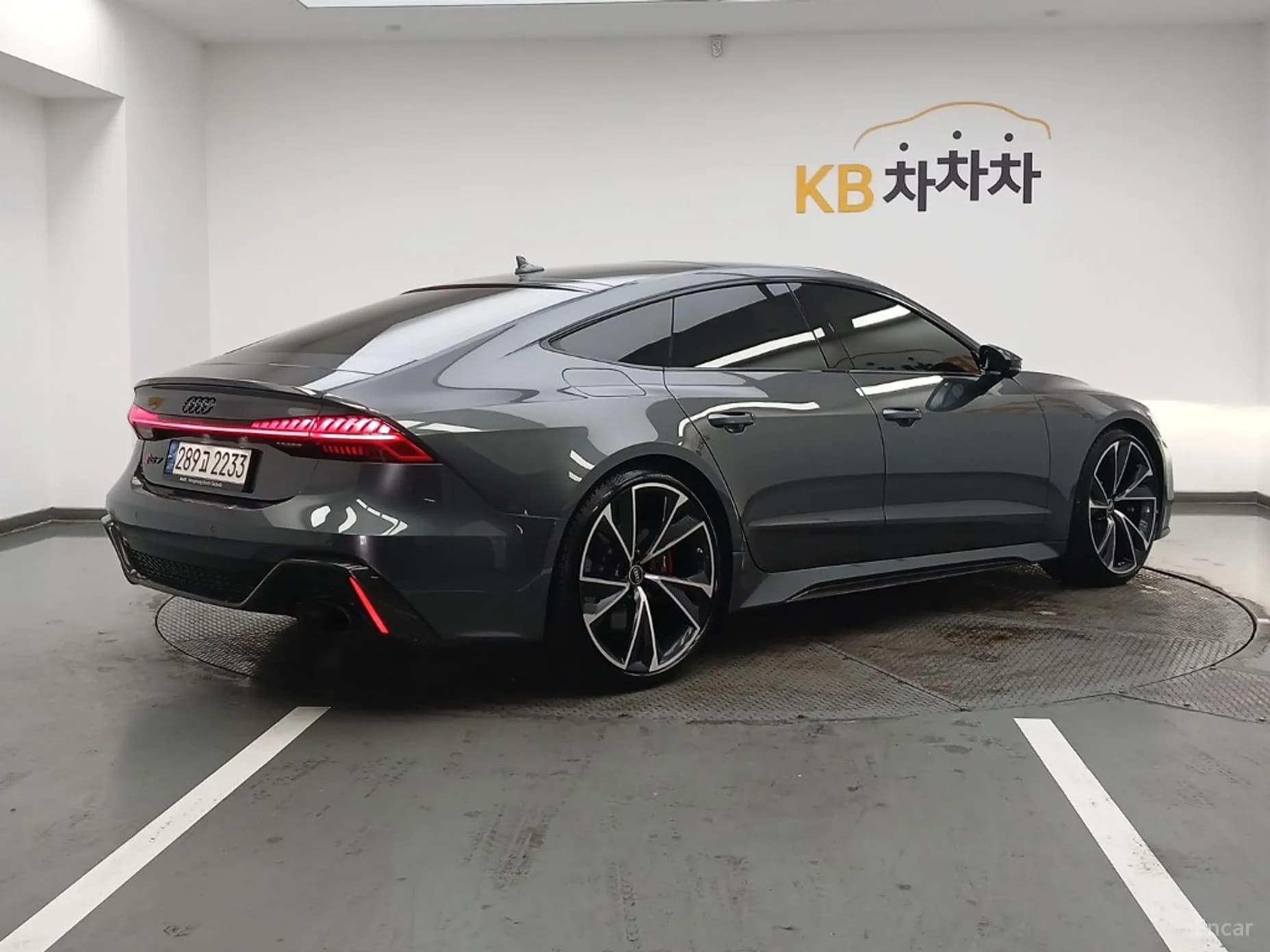 RS7 (4K)
